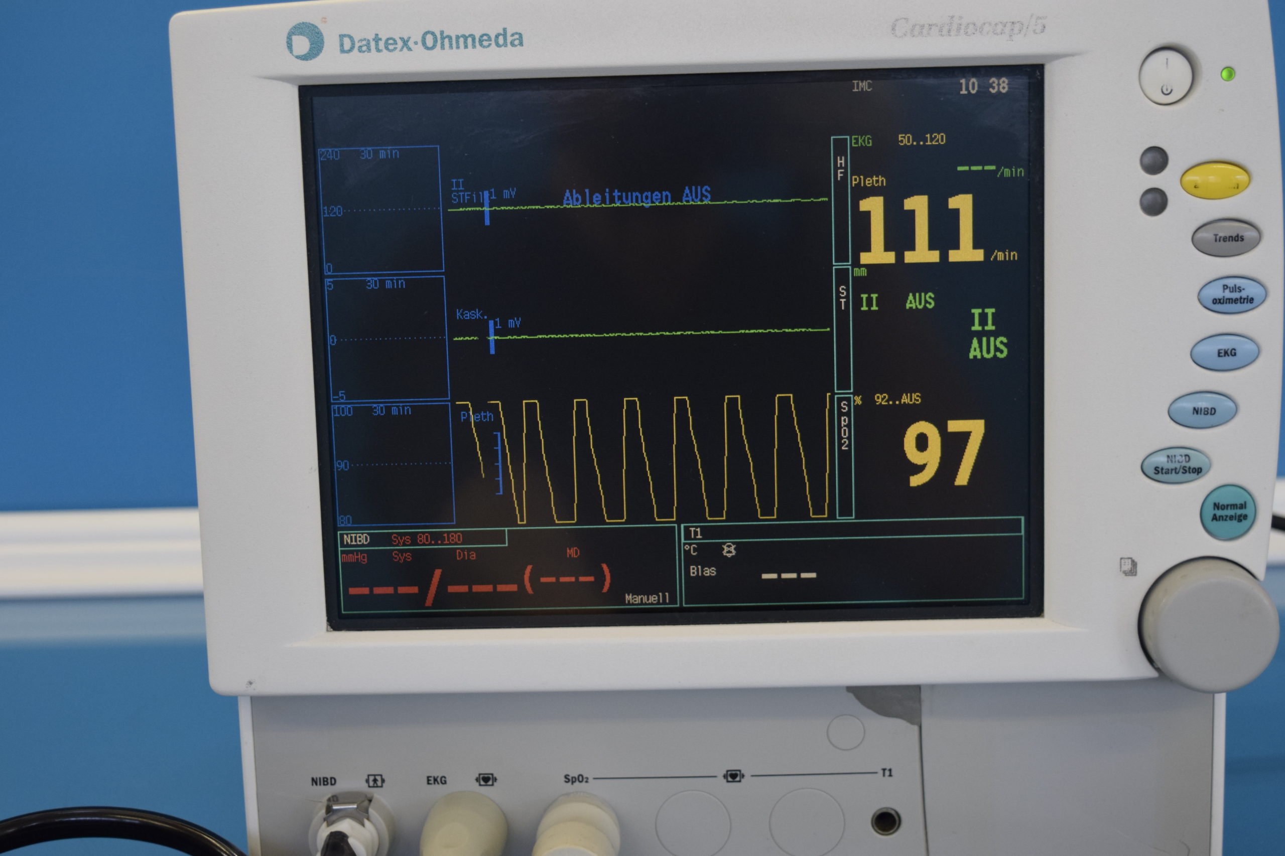 Datex-Ohmeda Cardiocap 5 CARDIOCAP5 Überwachungsmonitor mit Zubehör – defekt thumbnail 10