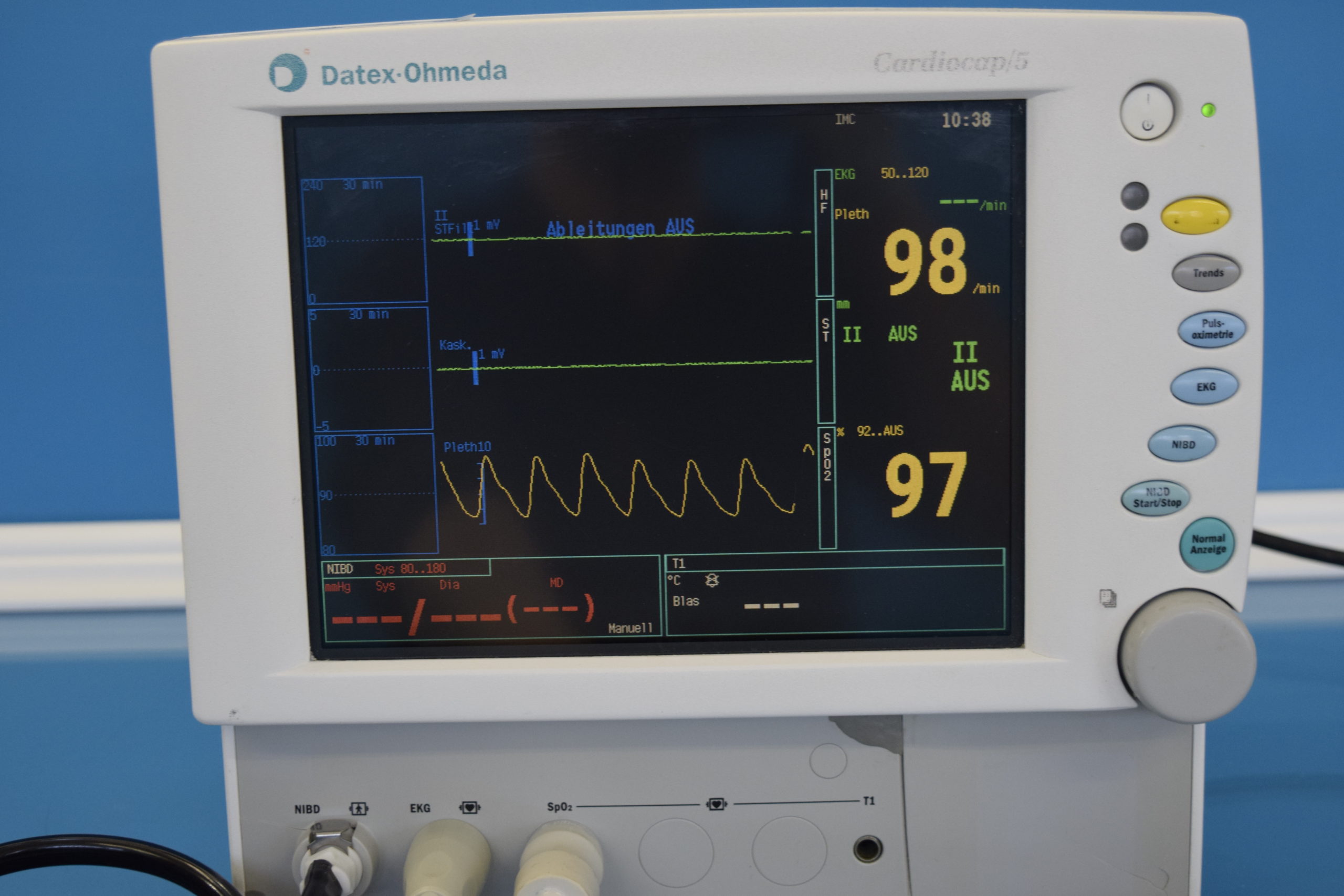 Datex-Ohmeda Cardiocap 5 CARDIOCAP5 Überwachungsmonitor mit Zubehör – defekt thumbnail 11