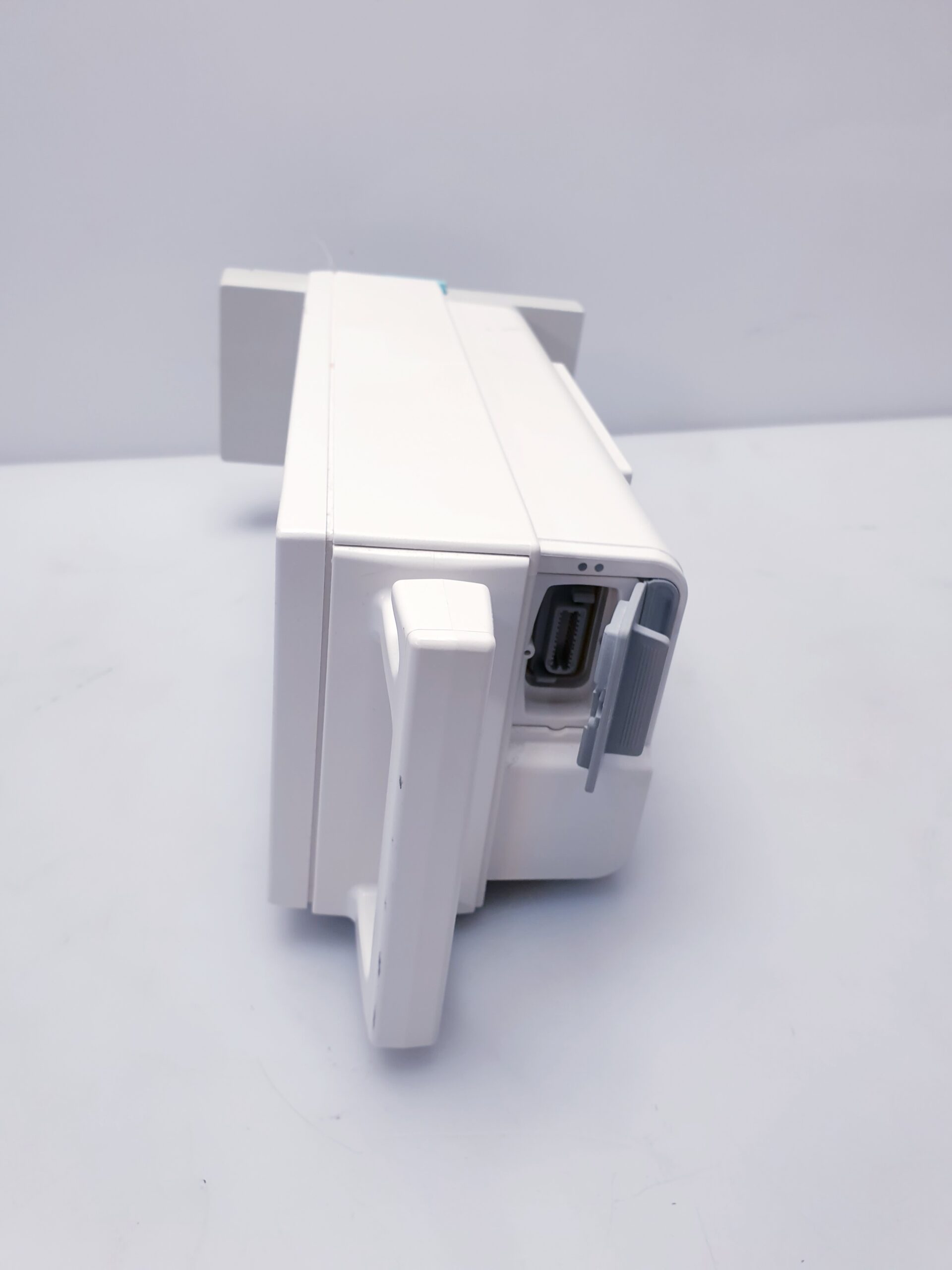 Philips M8048A Intellivue Module Racks thumbnail 8