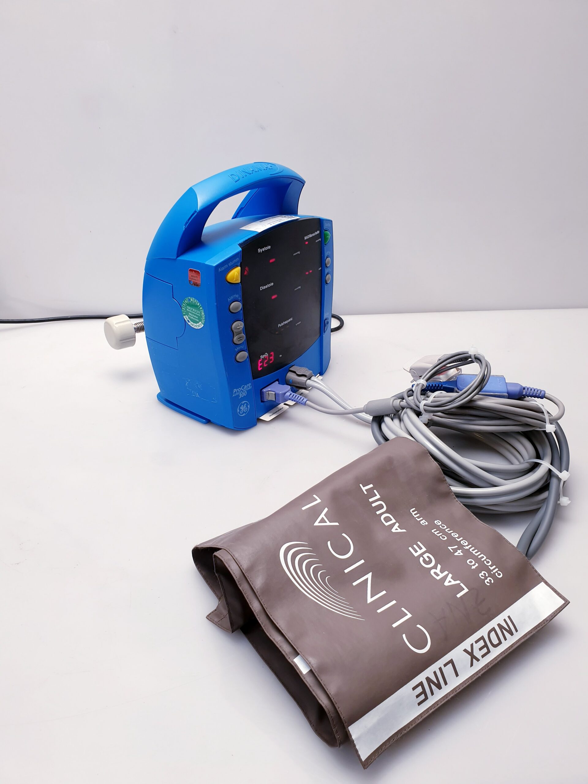 GE Dinamap ProCare Auscultatory 300 Patientenmonitor mit Zubehör thumbnail 7