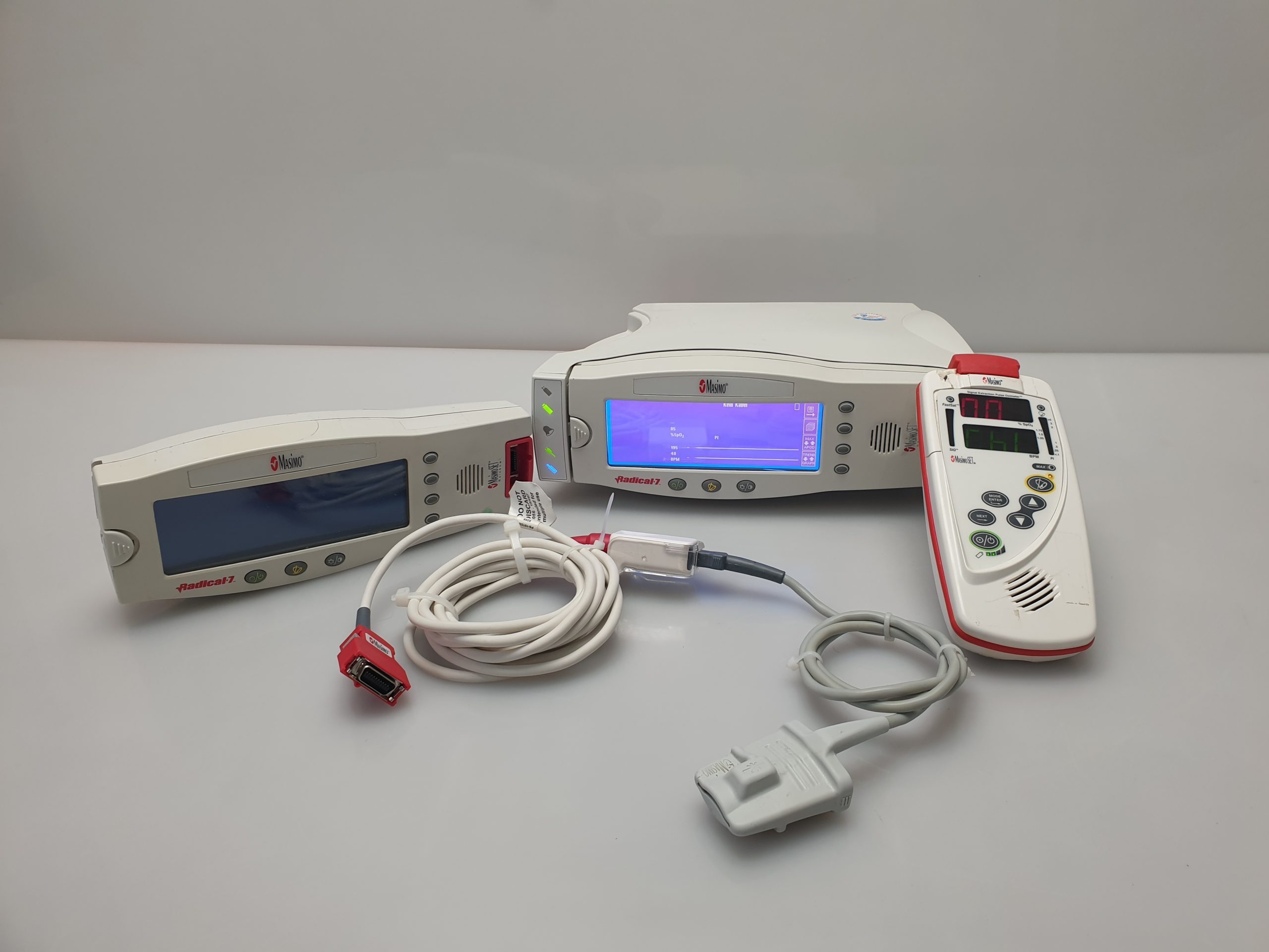 Masimo Pulsoximeter Monitor Radical 7 SpO2 Monitor — image 1 of 17