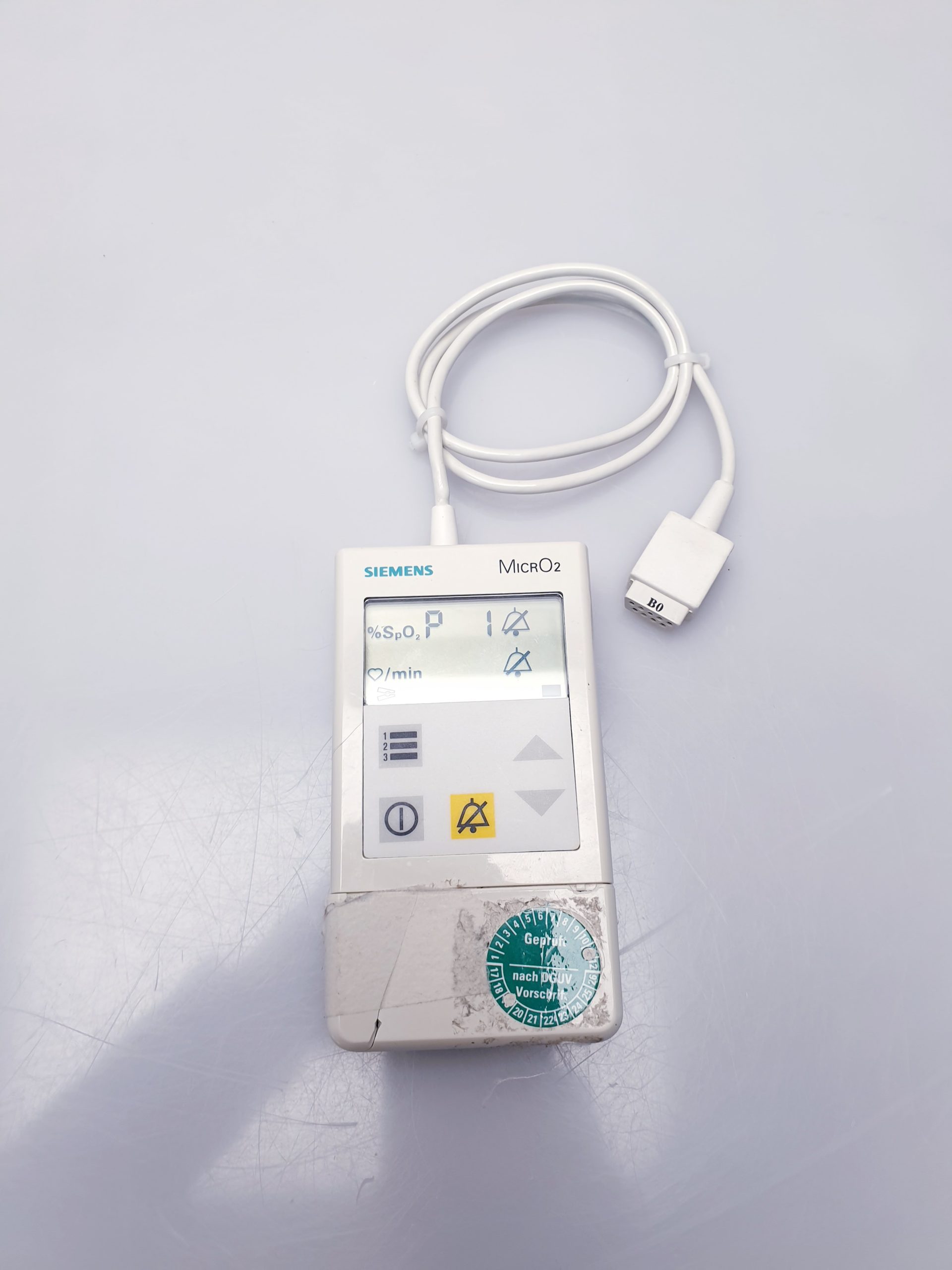 Siemens MicrO2 tragbares Pulsoximeter – Ohne Fingesensor kabel thumbnail 4