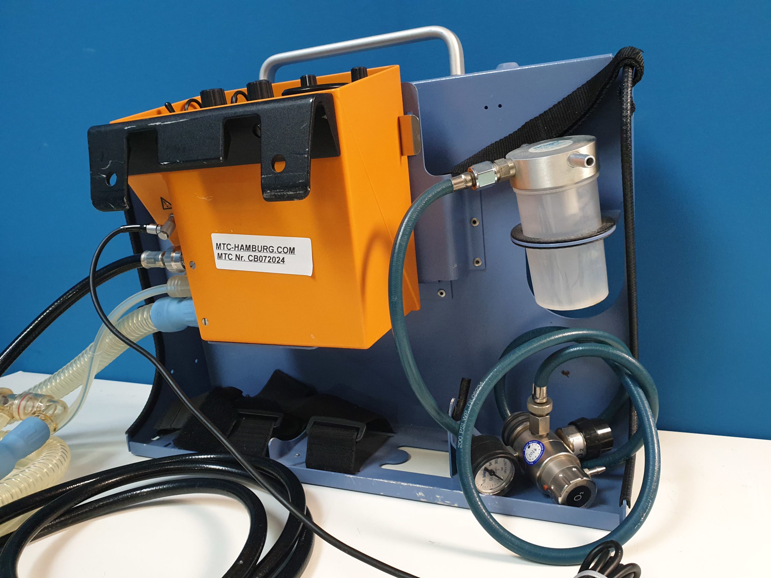 Dräger Draeger Oxylog 2000 mit Traggestellt ,Beatmungsgerät thumbnail 3