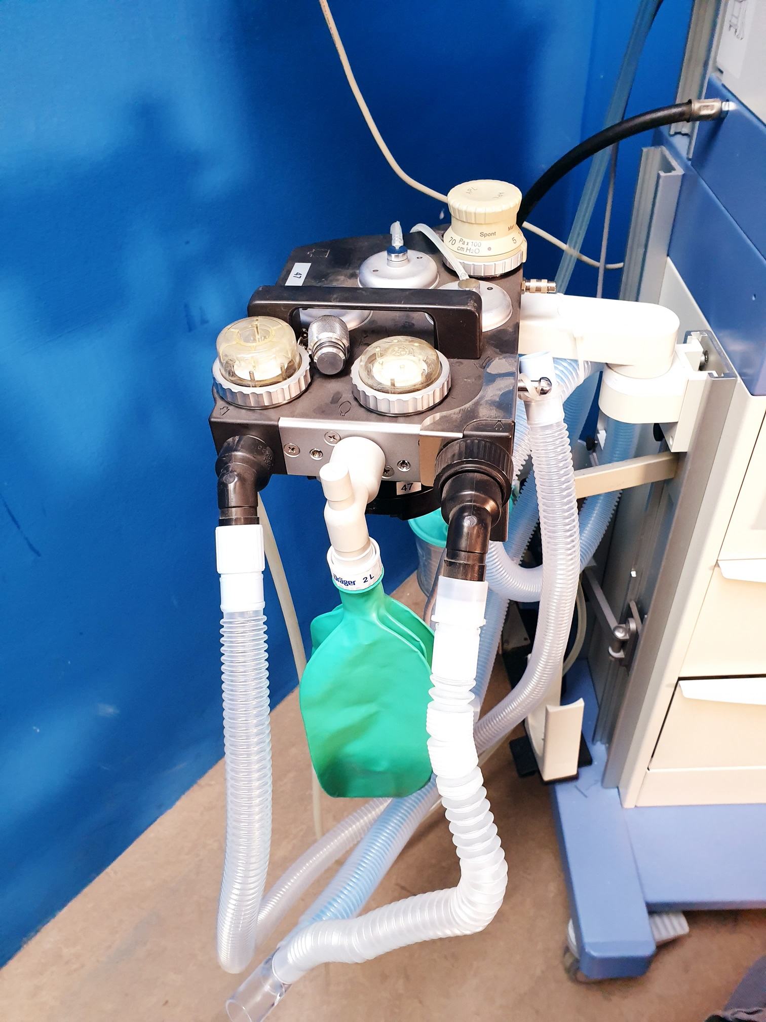 Dräger // Draeger Fabius Tiro SW. 3.32a mit Scio Four Oxi plus + Infinity Delta XL Überwachungsmonitor thumbnail 3