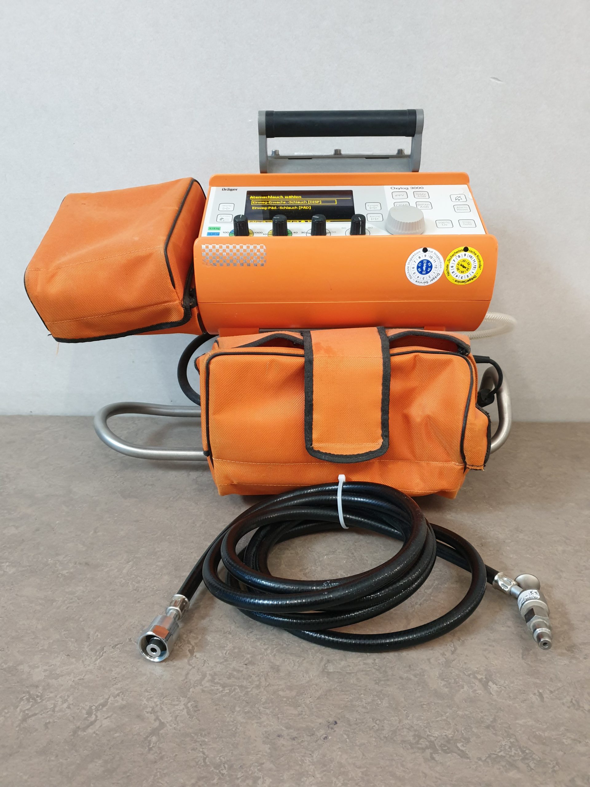 Draeger // Dräger Oxylog 3000 beatmungsgerät Softwareversion 01.24 mit Netzteil und Halterung — image 1 of 6