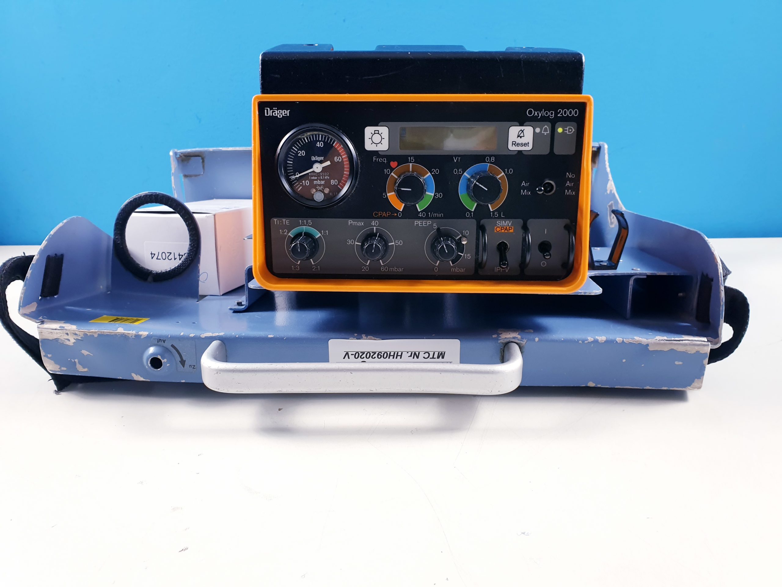 Dräger Draeger Oxylog 2000 Beatmungsgerät / Emergency Ventilator mit Netzteil thumbnail 4
