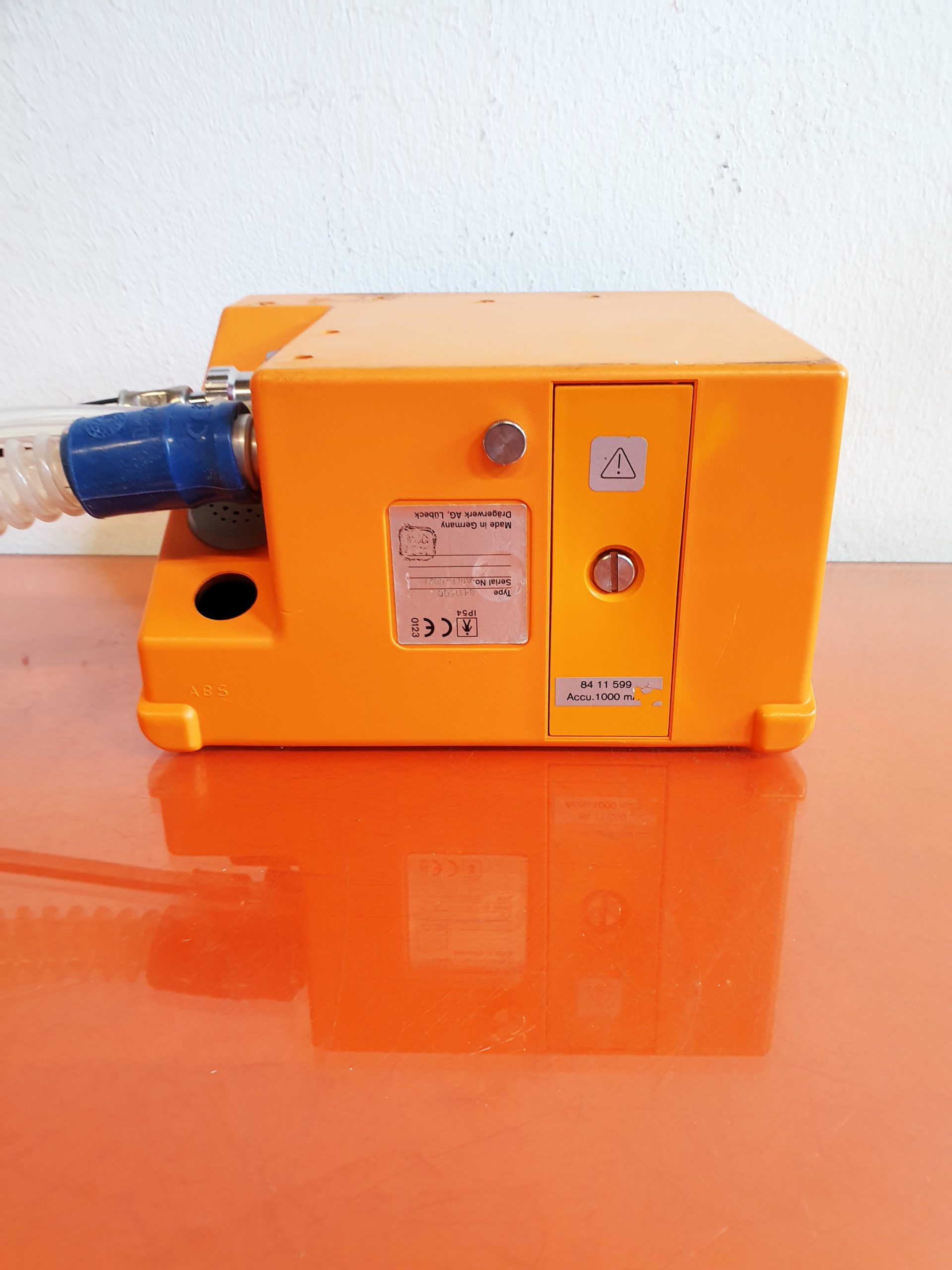 Dräger / Draeger Oxylog 2000 Beatmungsgerät / Emergency Ventilator mit Beatmungsschlauch thumbnail 8