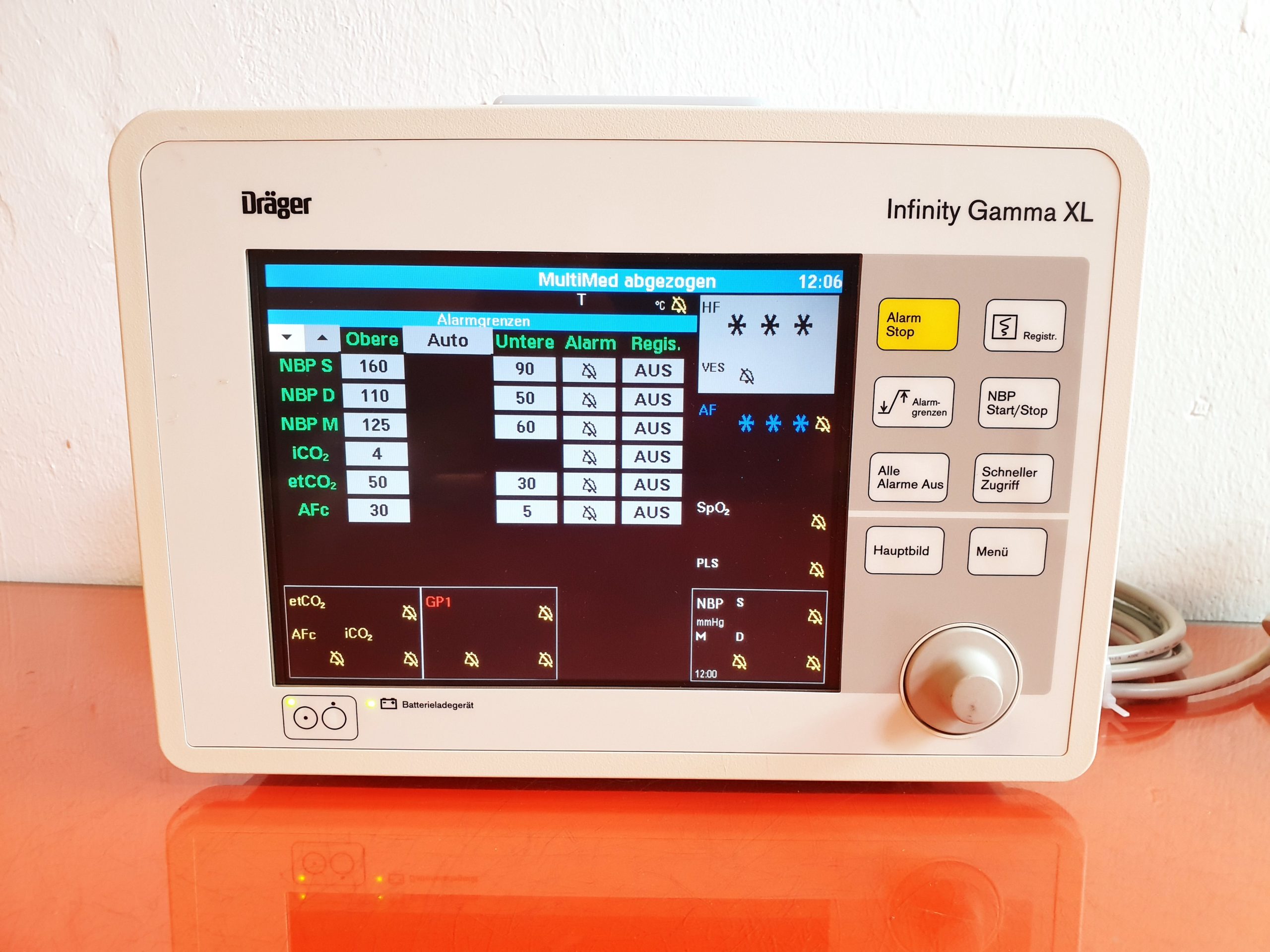 Dräger Infinity Gamma XL mit Netzteil Patientenmonitor thumbnail 3