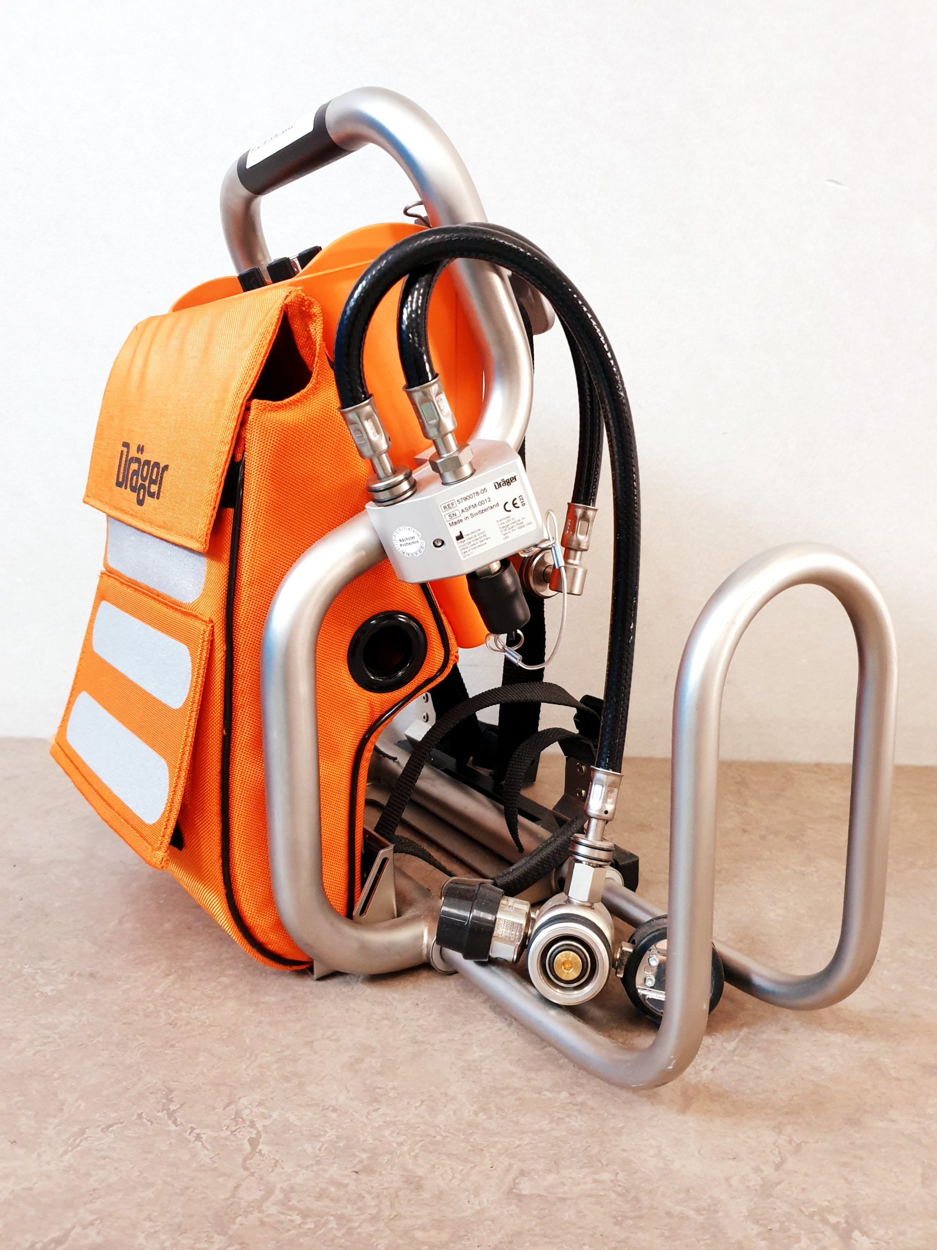 Dräger / Draeger Oxylog 1000 Beatmungsgerät / Emergency Ventilator KFZ-Halterung + Trageplatte + Flasche — image 1 of 5