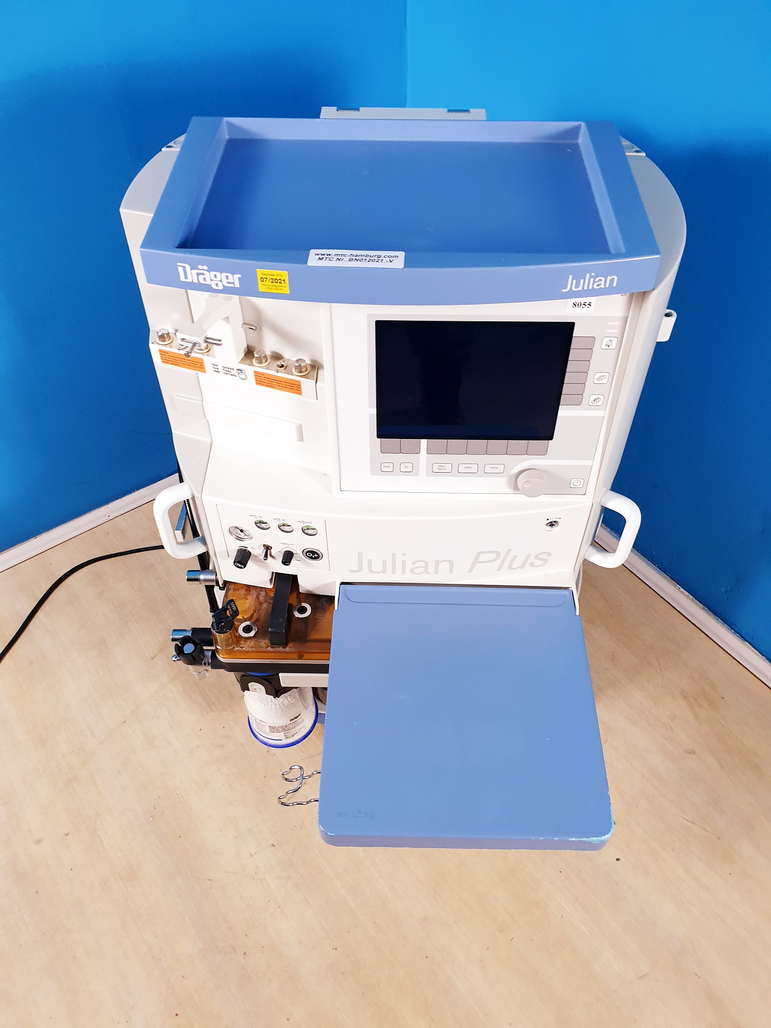 Dräger – Draeger Julian PLUS Narkosegerät Wandmontage — image 1 of 8