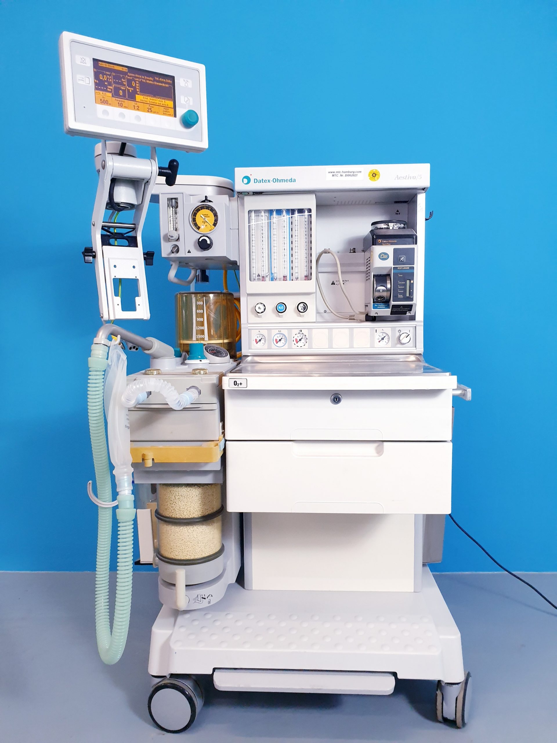 Datex Ohmeda Aestiva/5 // Aestiva 5 mit TEC 6 Plus Desflurane Vapor — image 1 of 6