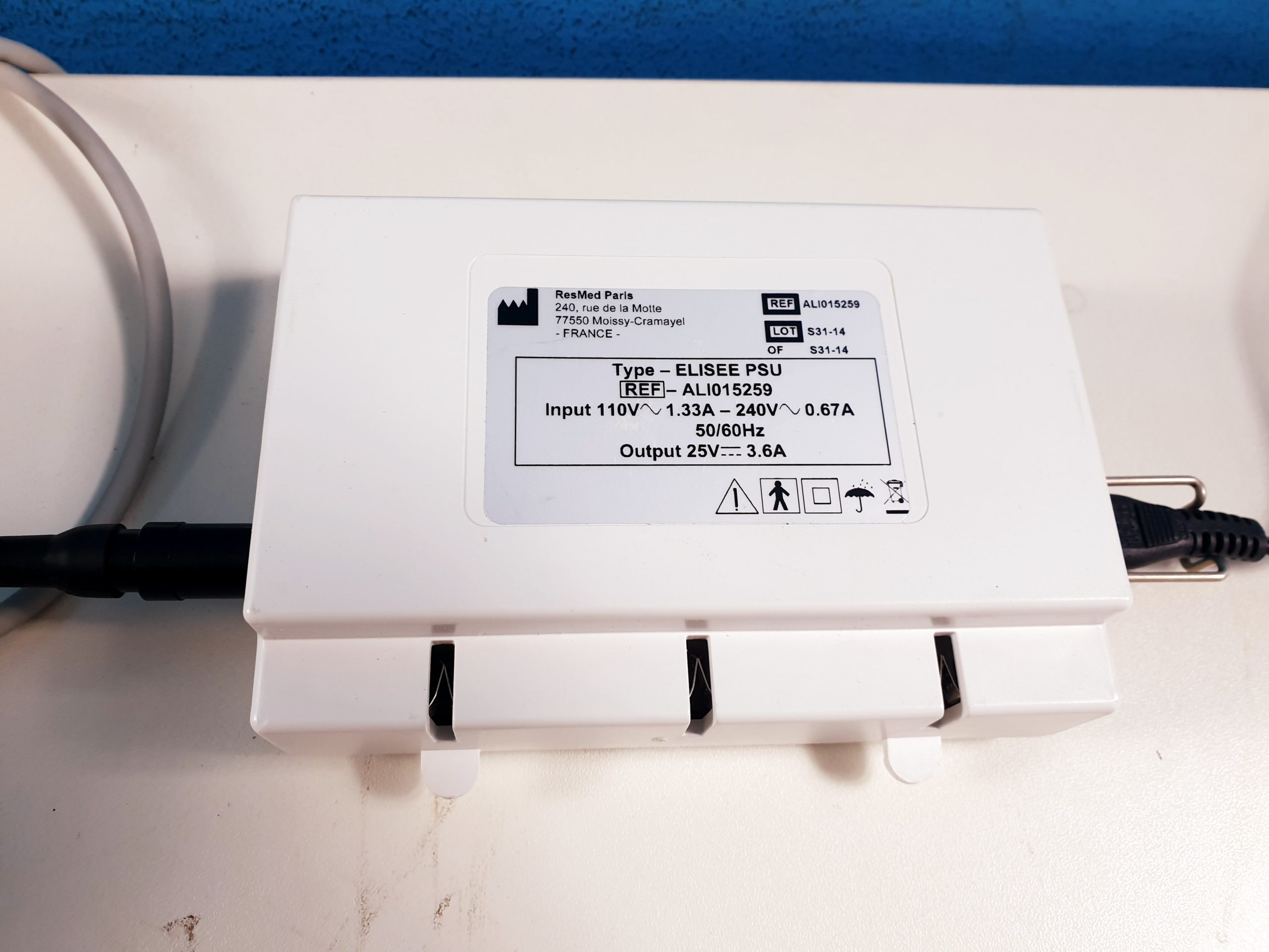 RESMED Elisée 150 Ventilator SW. 2.61-4 + Akku + Ladegerät thumbnail 2