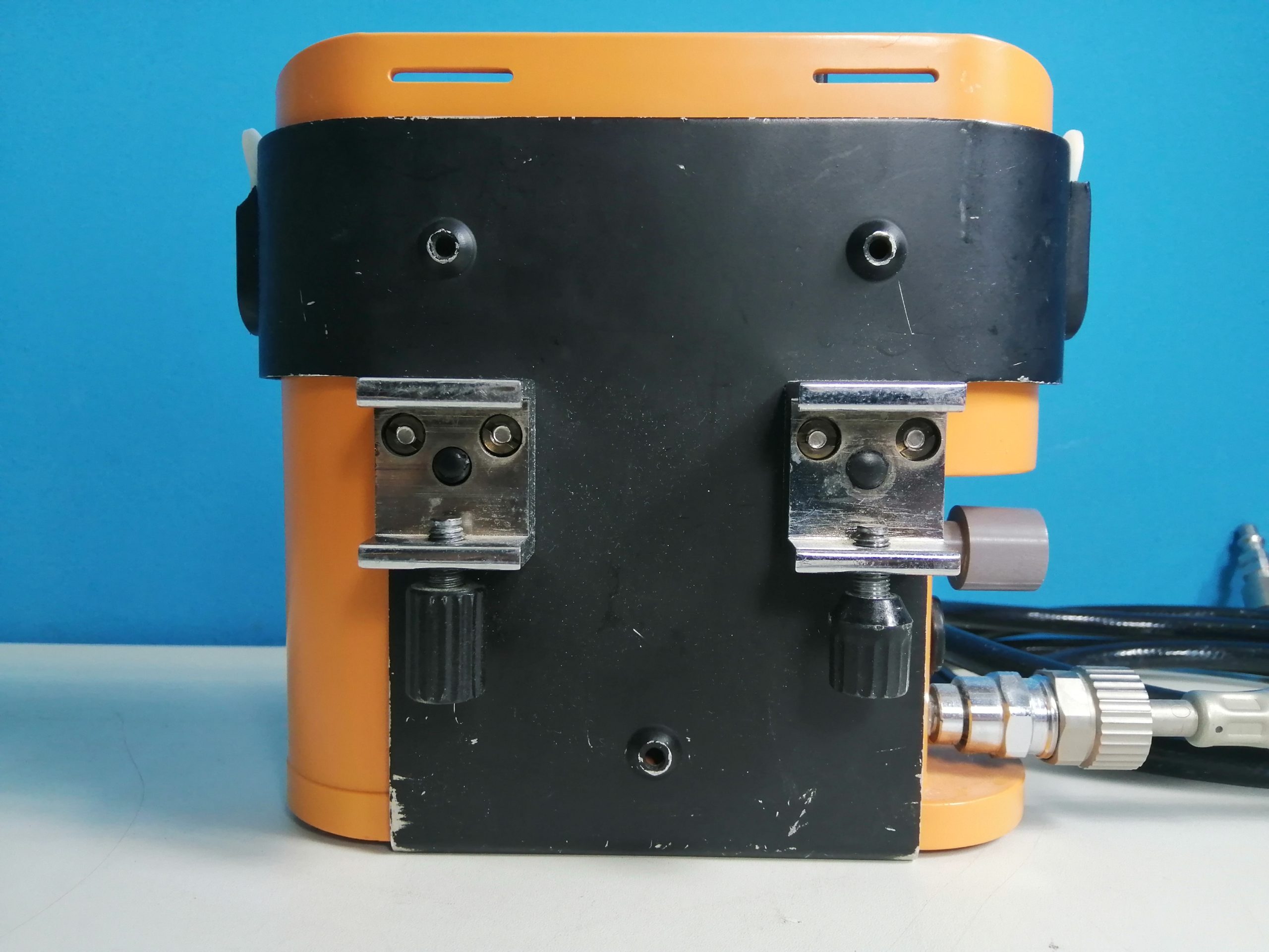 Dräger Oxylog Beatmungsgerät, NotfallBeatmungsgerät — thumbnail 4