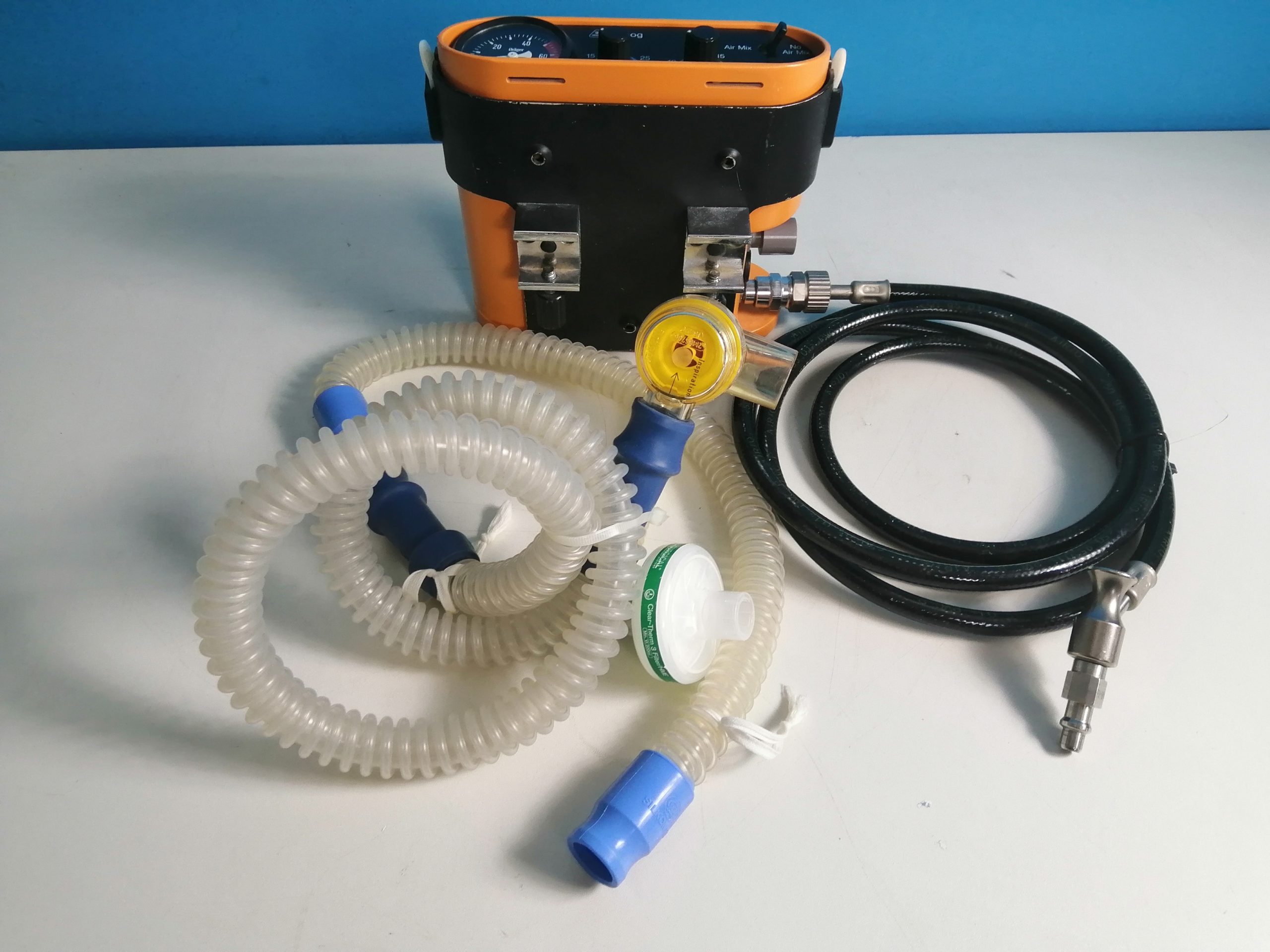 Dräger Oxylog Beatmungsgerät, NotfallBeatmungsgerät — thumbnail 5