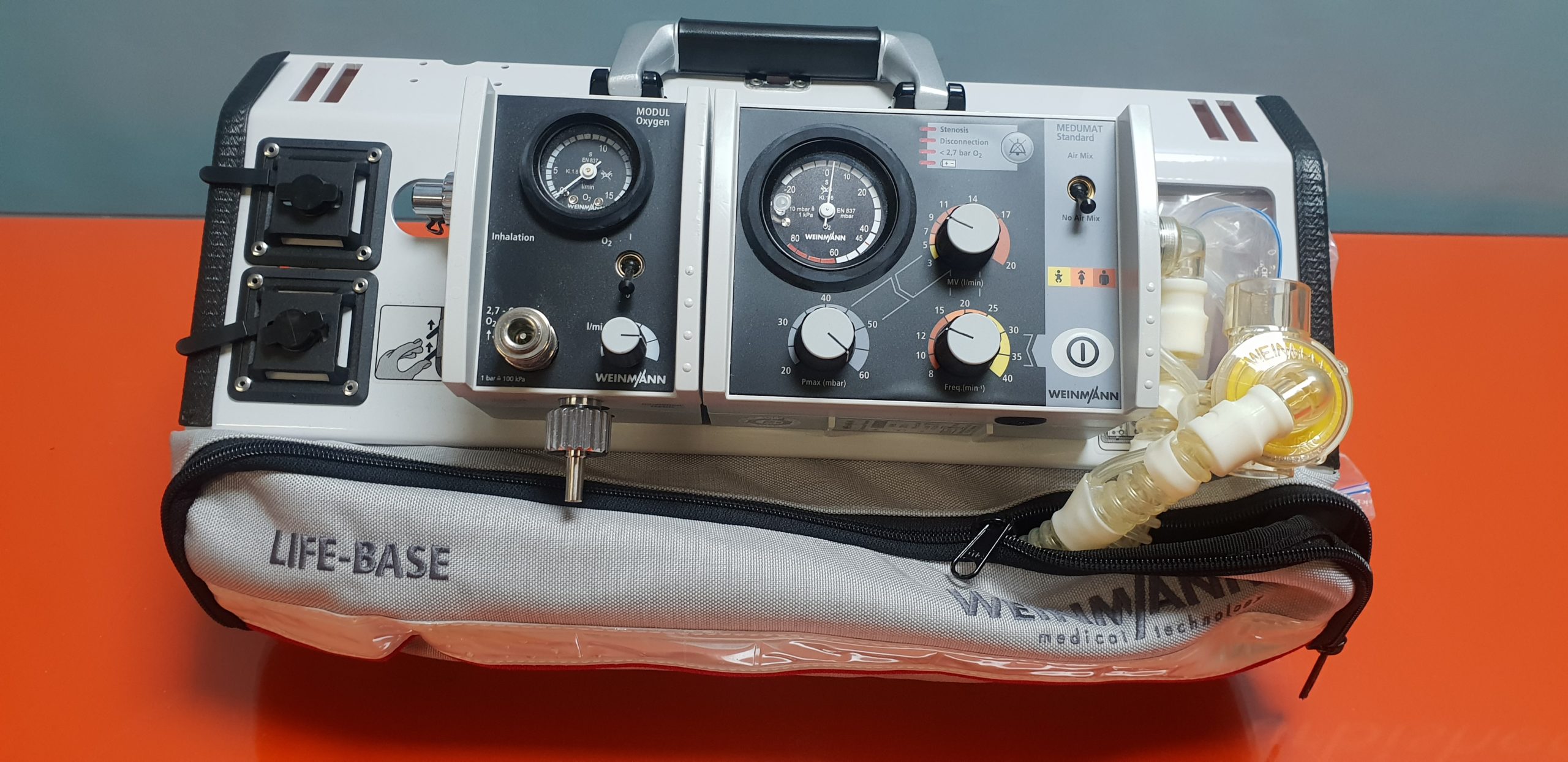 Weinmann Medumat Standard icl. Modul Oxygen — image 1 of 8