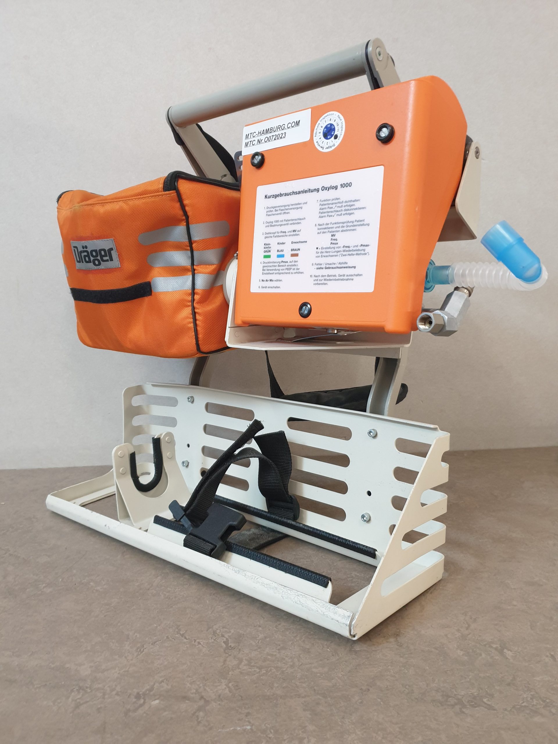 Dräger / Draeger Oxylog 1000 Beatmungsgerät / Emergency Ventilator KFZ-Halterung und Trageplatte — image 1 of 4