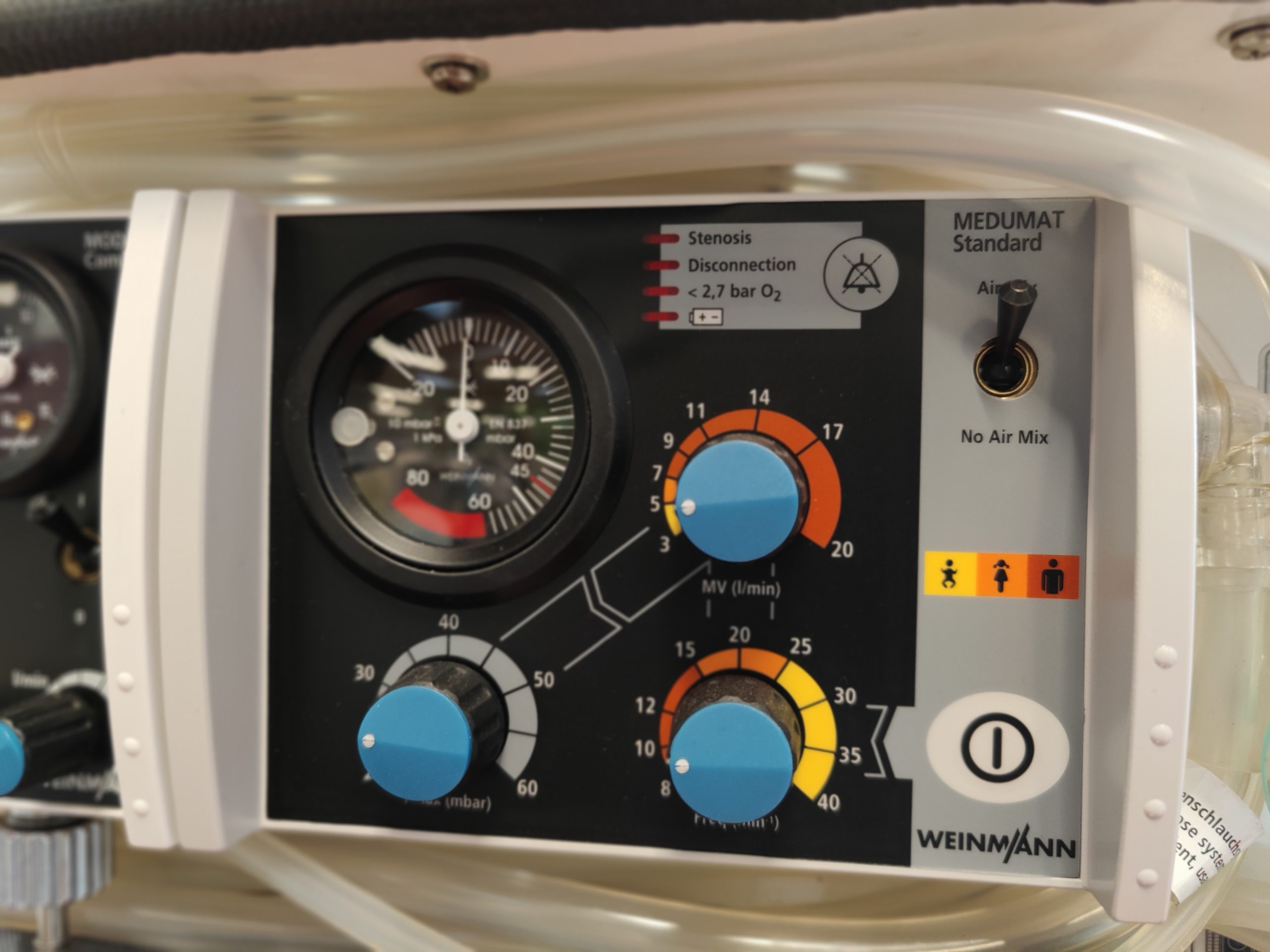 Weinmann Medumat Standard & Modul Oxygen Combi Modul Beatmungsgerät Notfallbeatmungsgerät thumbnail 4