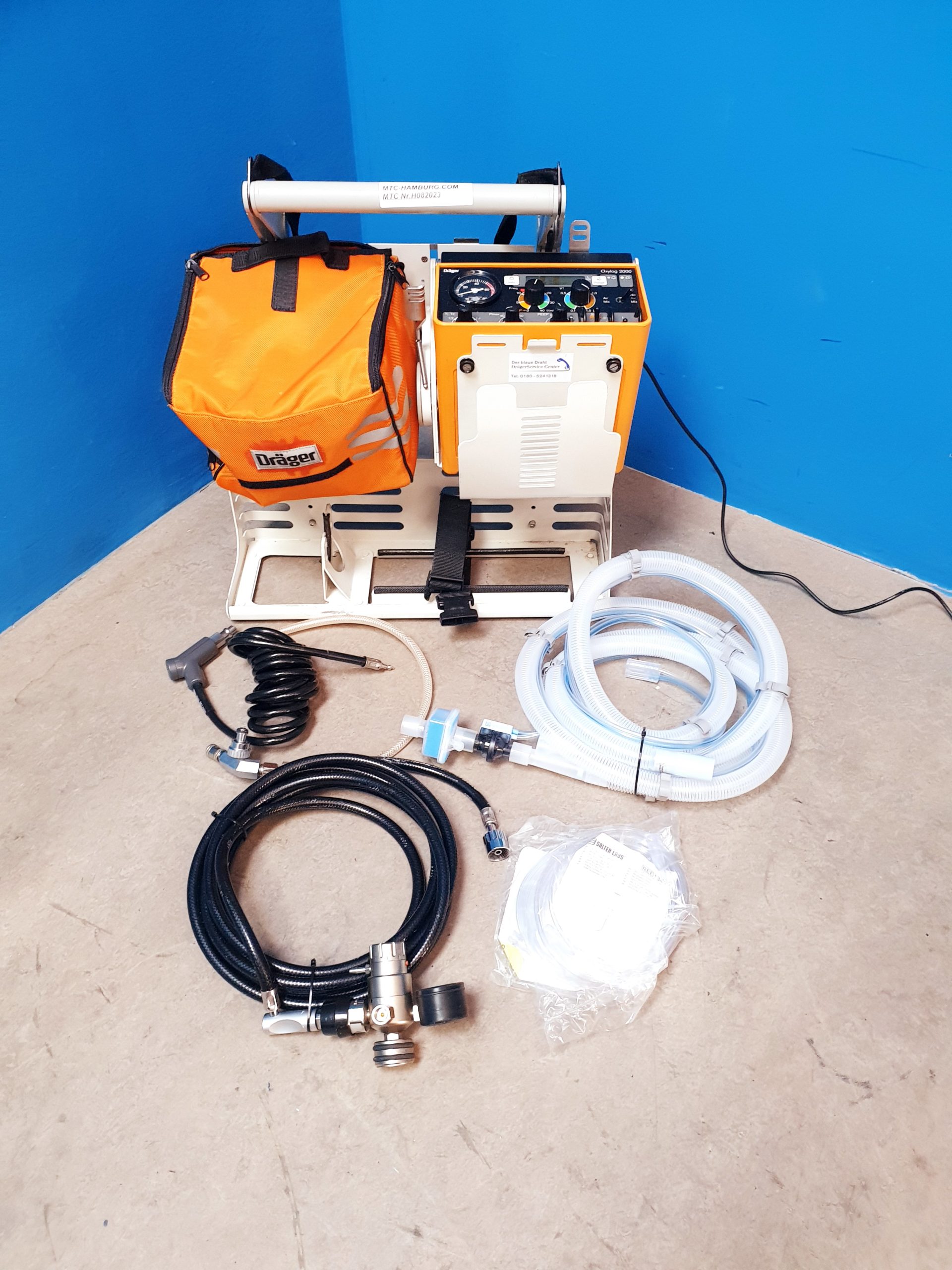 Dräger // Draeger Oxylog 2000 S:W 3.10 Beatmungsgerät / Emergency Ventilator mit Zubehör thumbnail 8