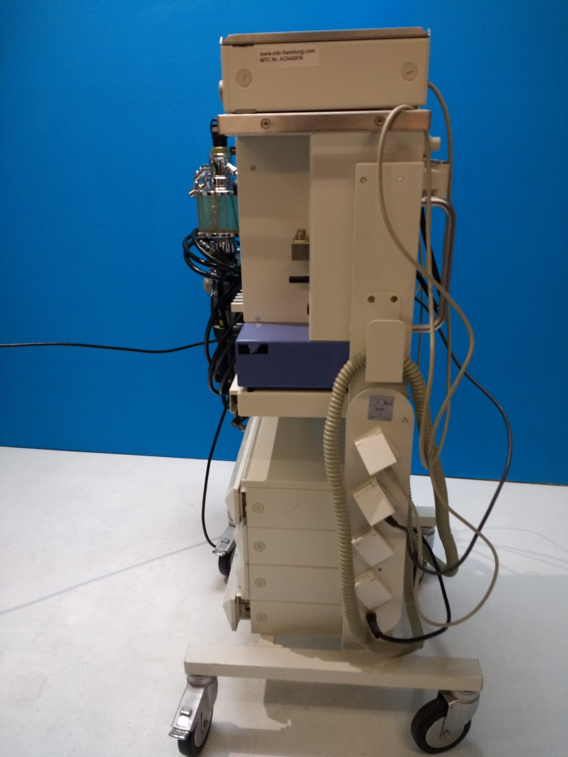 Dräger Sulla 808 V Narkosegerät — image 1 of 7