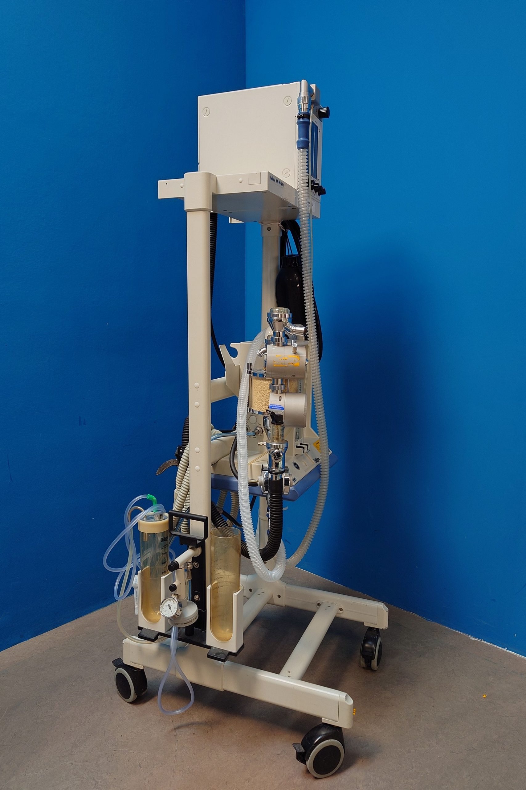 Dräger – Draeger Titus mit Ventilog 2 – Kreisteil – Barolog – Volumeter – auf Fahrbarem Gestell thumbnail 2