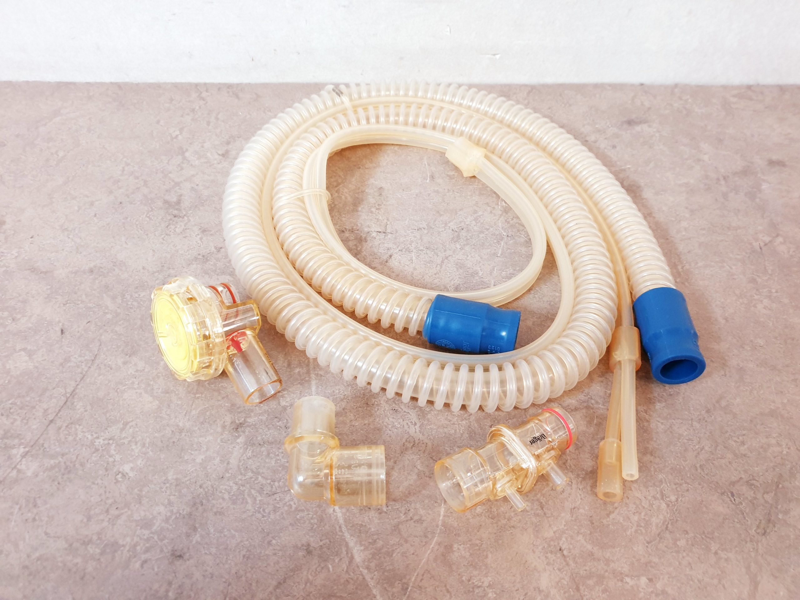 Dräger Oxylog Schlauchsystem mit Ventil — image 1 of 6