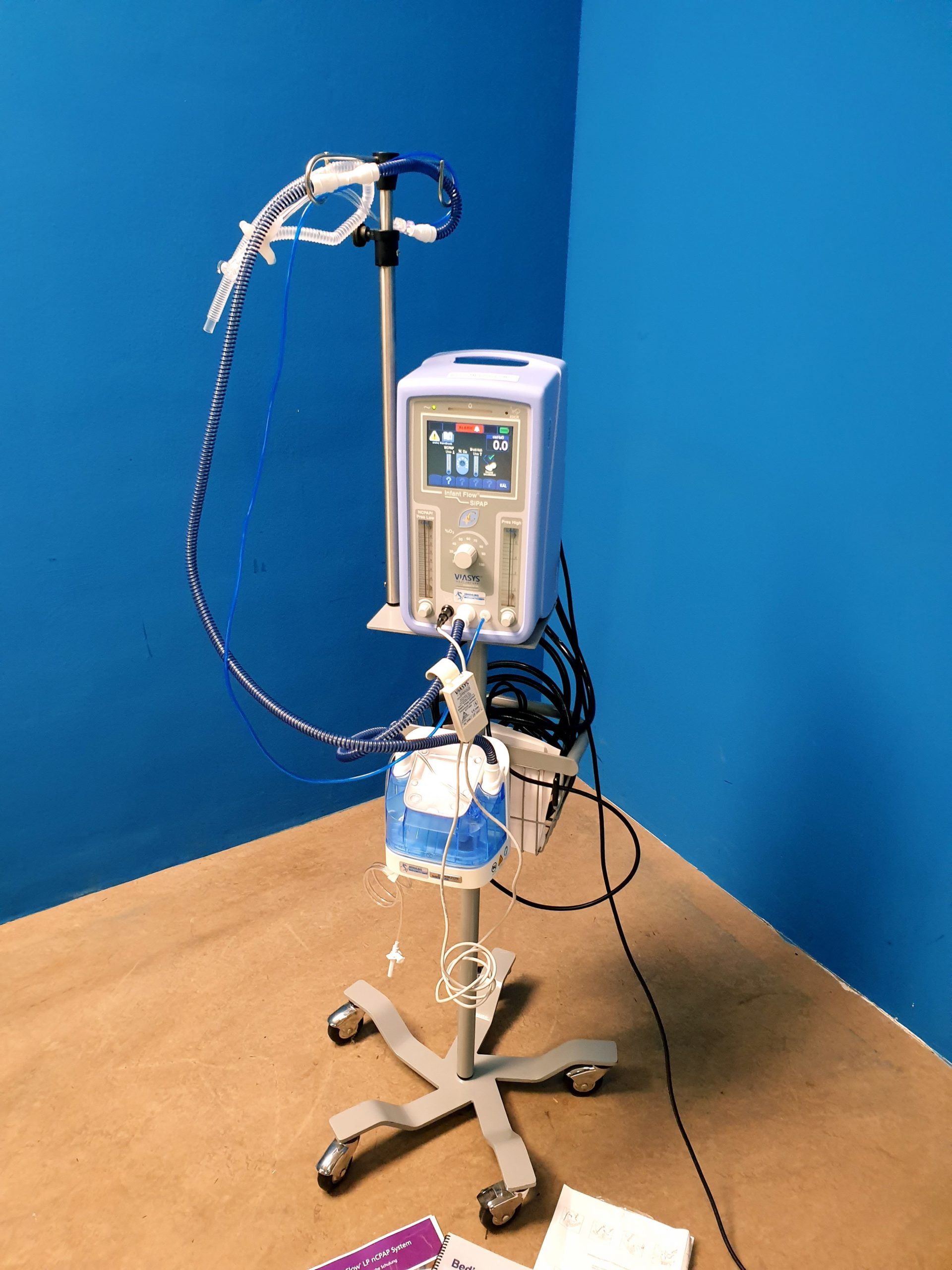 VIASYS HEALTHCARE Infant Flow SIPAP + Hamilton-H900 Entfeuchter thumbnail 2