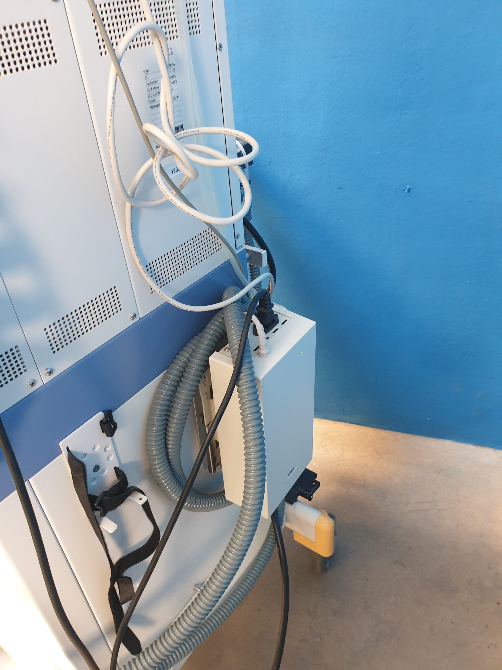 Dräger Fabius Narkosegerät mit PM 8050 Gasmonitor – FAHRBAR thumbnail 7