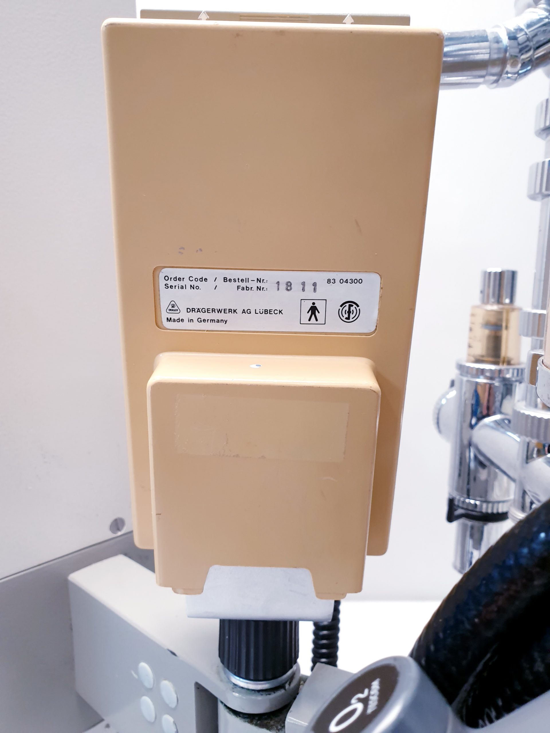 Dräger Draeger Trajan 808 Narkosegerät Wand Narkose mit Kreisteil und Volumeter thumbnail 5