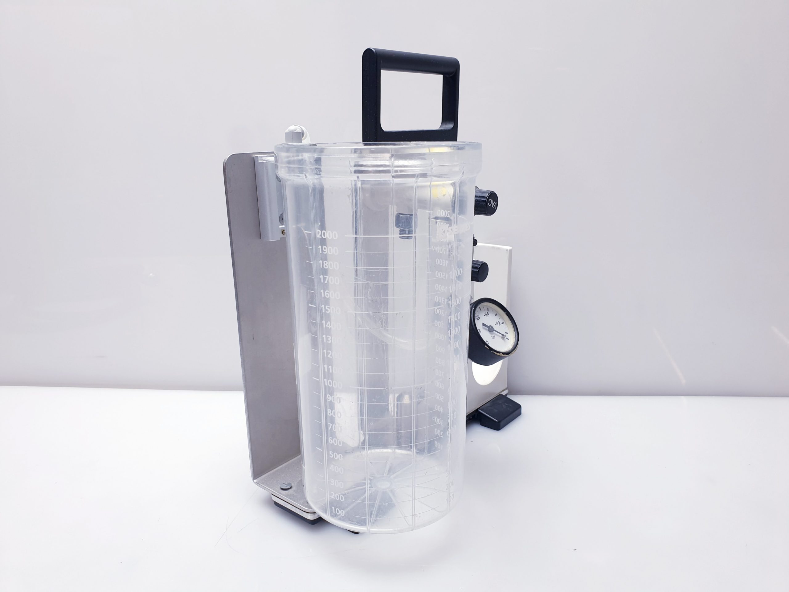 Dräger – VAC Absaugung für Narkosegerät mit Messbecher thumbnail 6