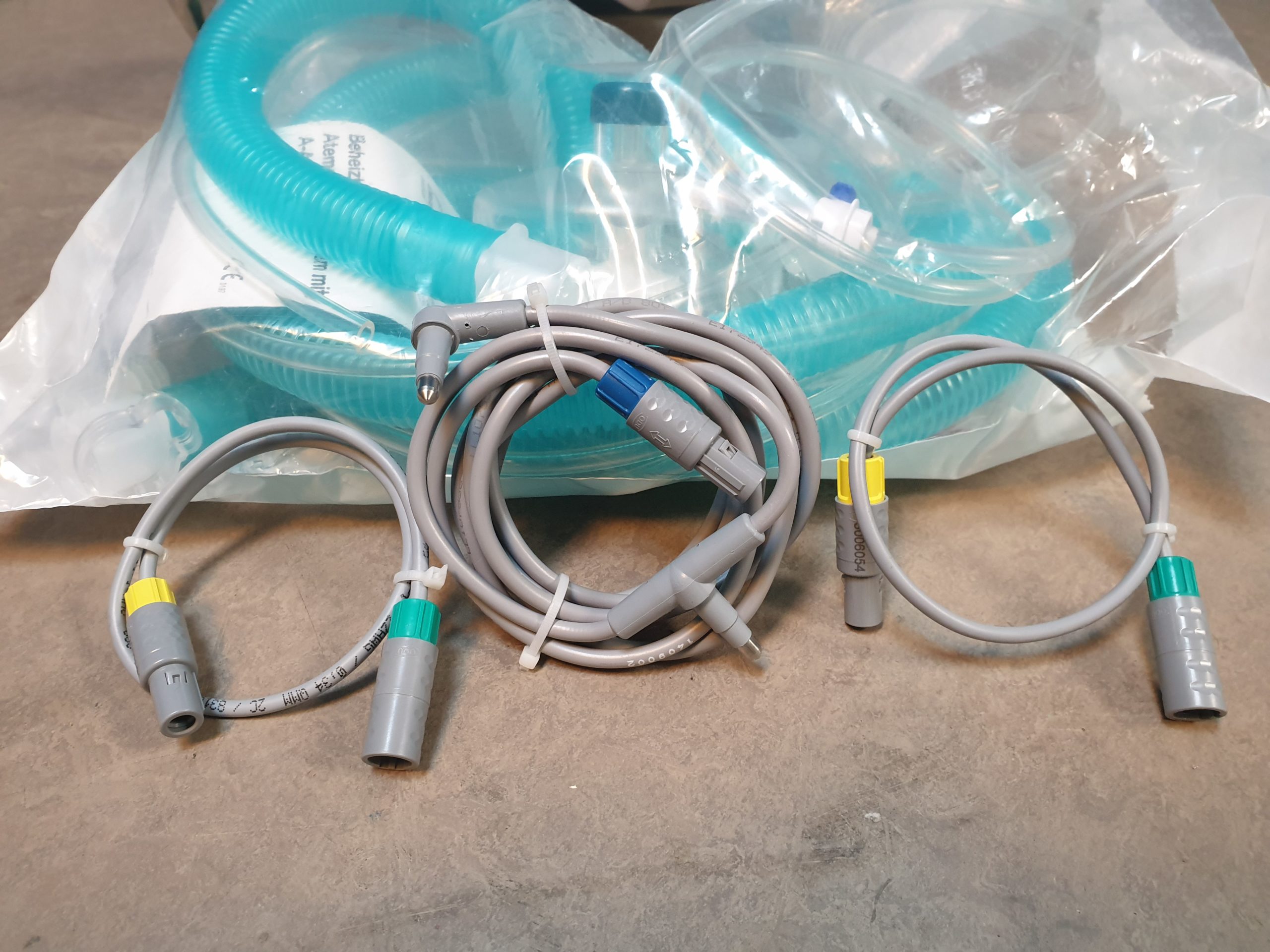 Philips Respironics Trilogy 100 Beatmungsgerät mit Gerätewagen thumbnail 9