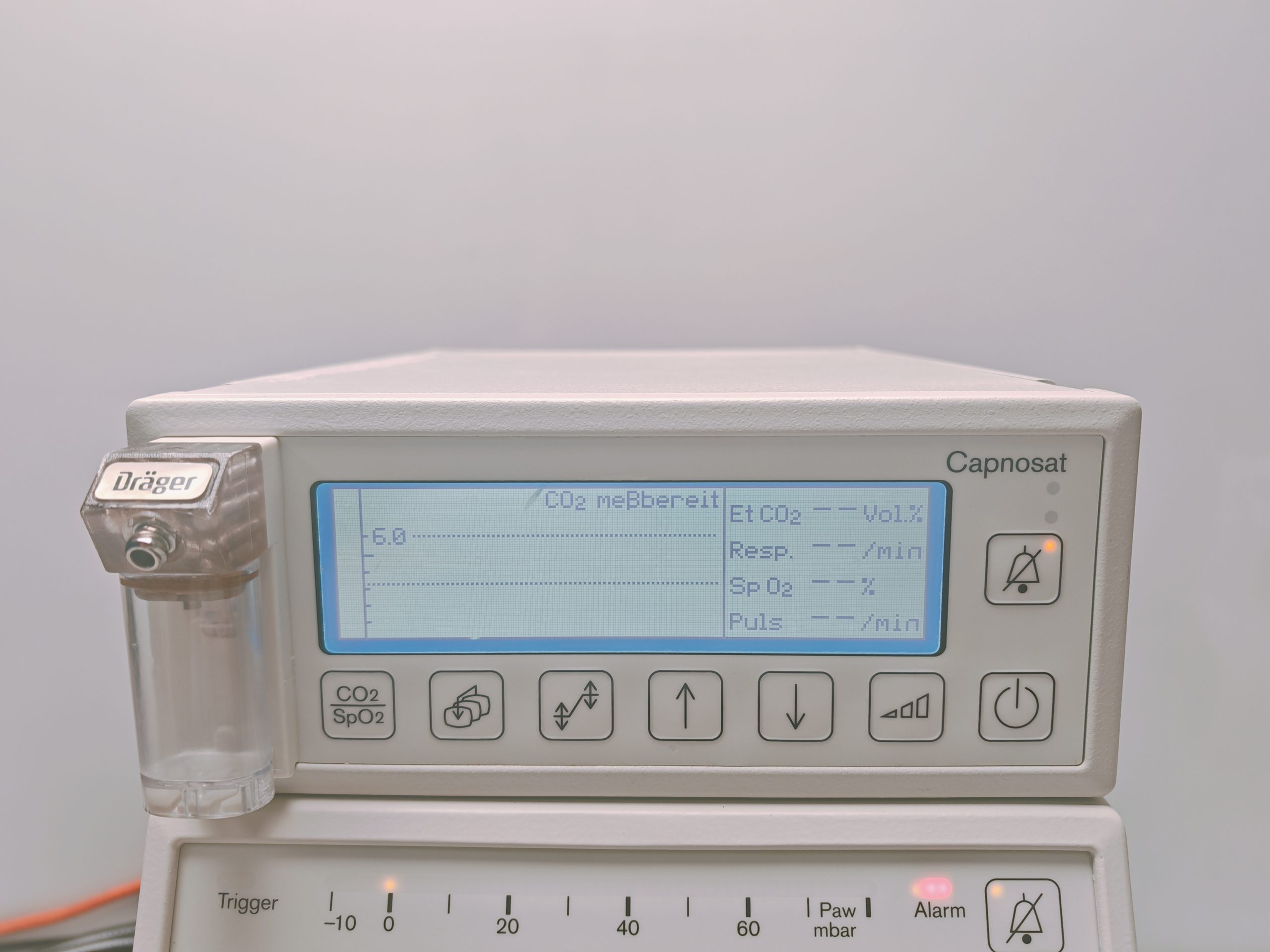 Dräger Drager Babylog 8000 + Capnostat – Beatmungsgerät thumbnail 7