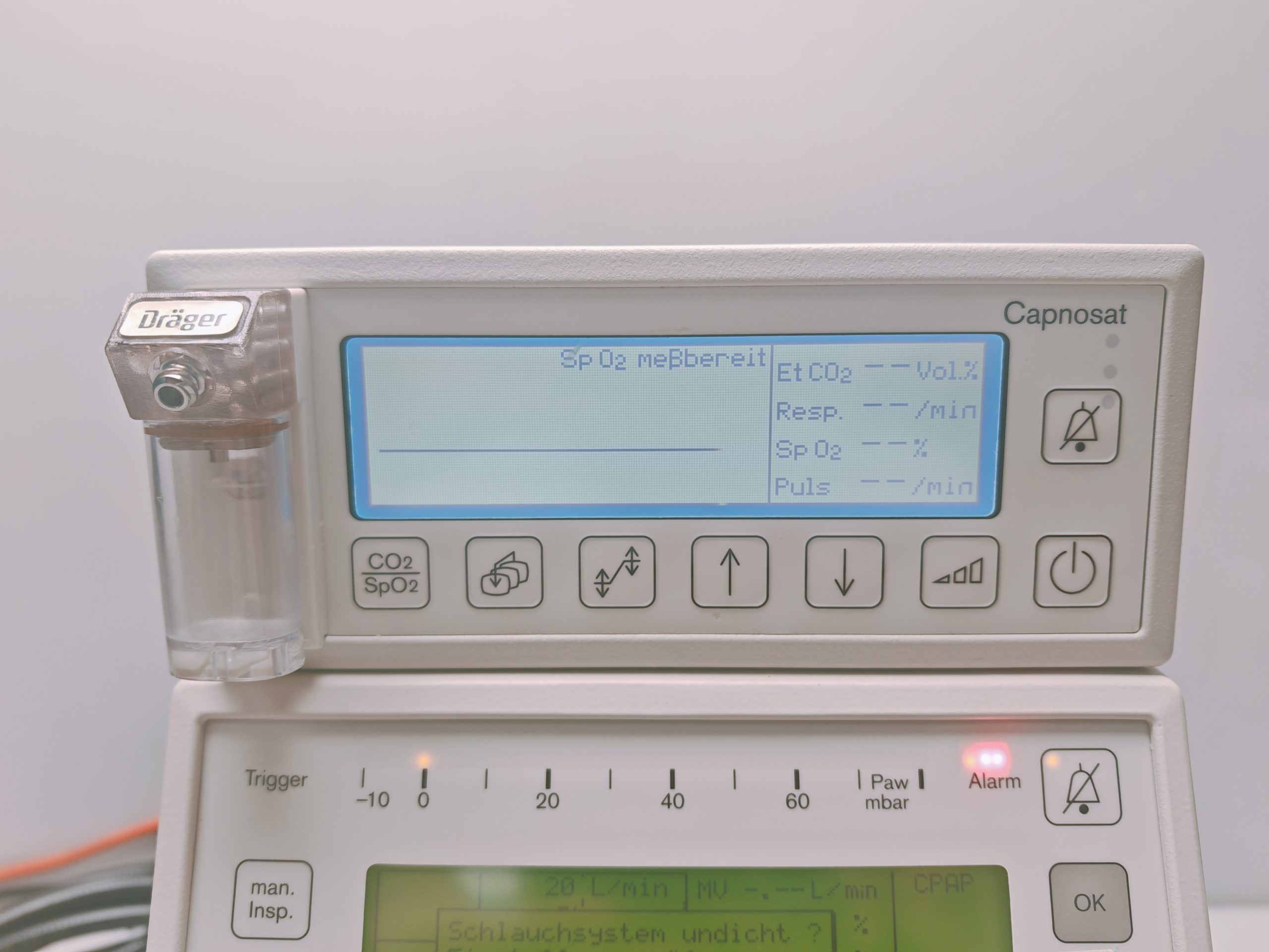 Dräger Drager Babylog 8000 + Capnostat – Beatmungsgerät thumbnail 8
