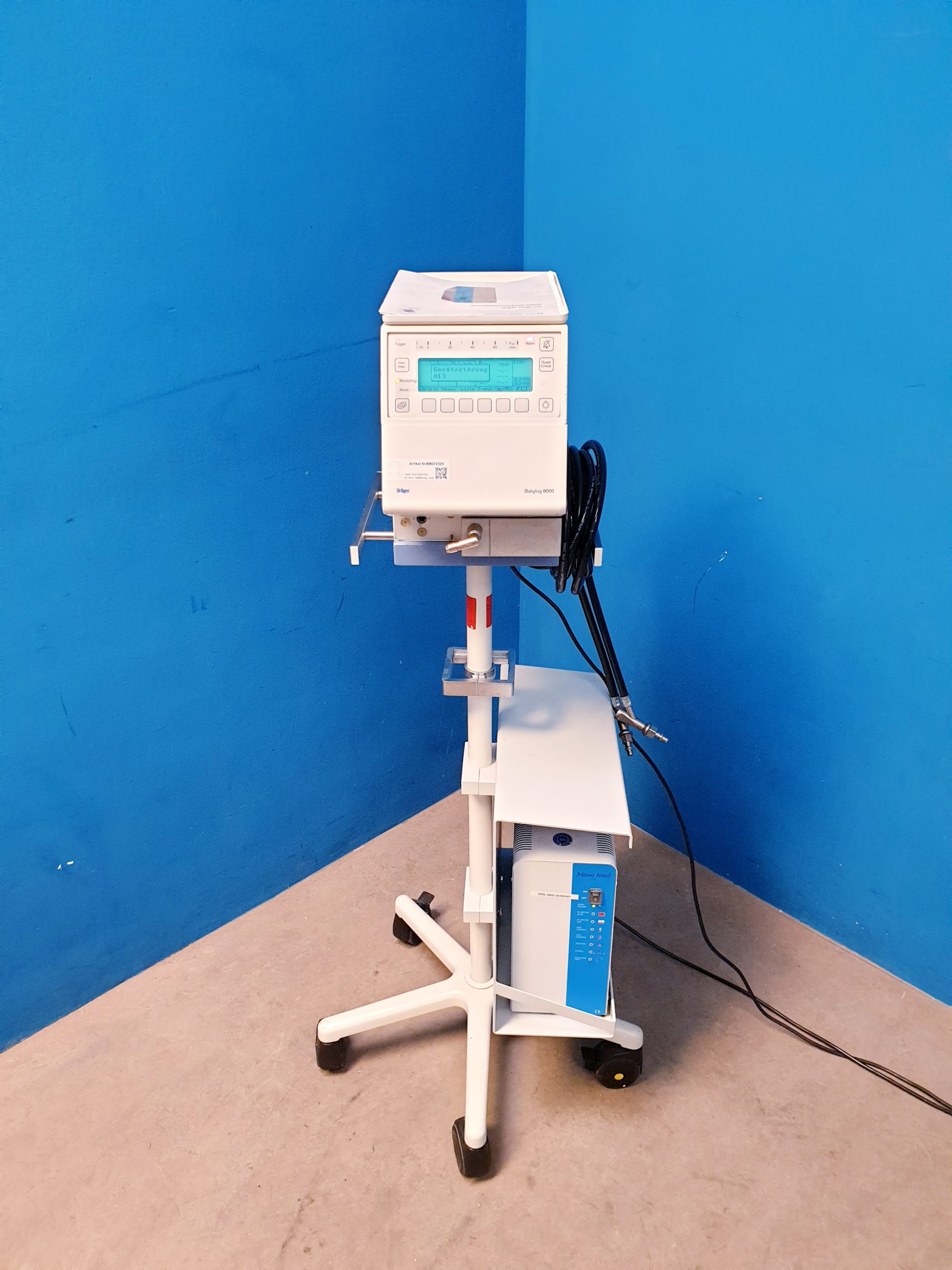 Dräger Babylog 8000 Beatmungsgerät — image 1 of 11