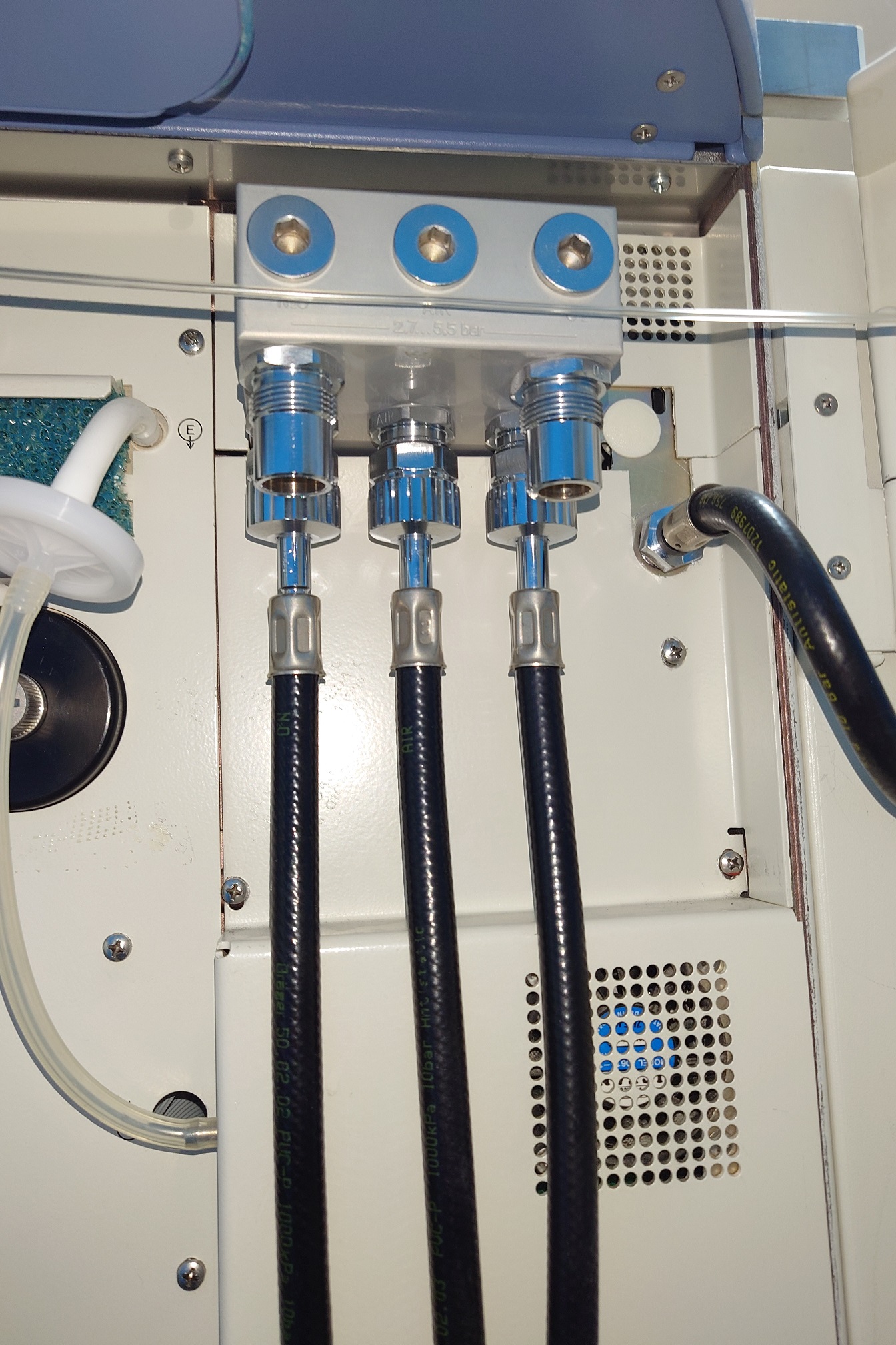 Dräger – Draeger Julian mit Pb8800 und PM8060 Vitara Überwachungsmonitor – Narkosegerät thumbnail 5