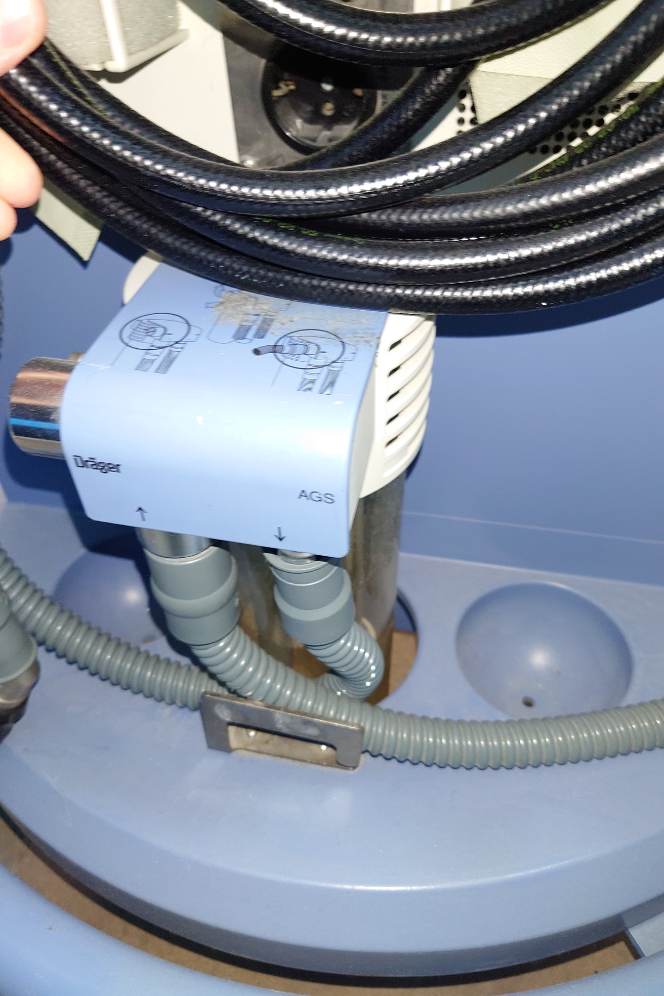 Dräger – Draeger Julian mit Pb8800 und PM8060 Vitara Überwachungsmonitor – Narkosegerät thumbnail 6