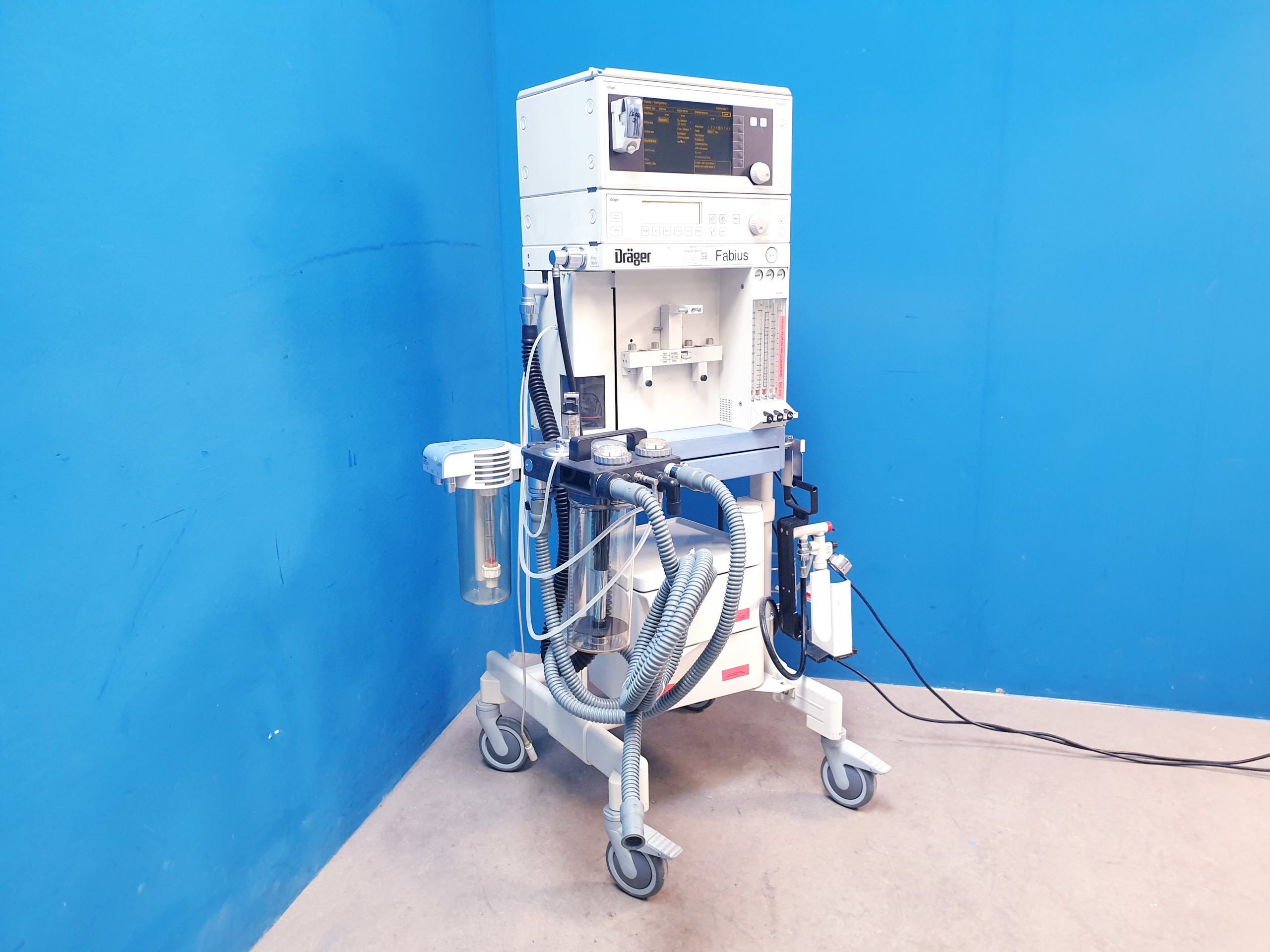 Dräger Fabius Narkosegerät mit PM 8050 Gasmonitor SW: 02.80 3 Gasig REFURBISHED — image 1 of 26