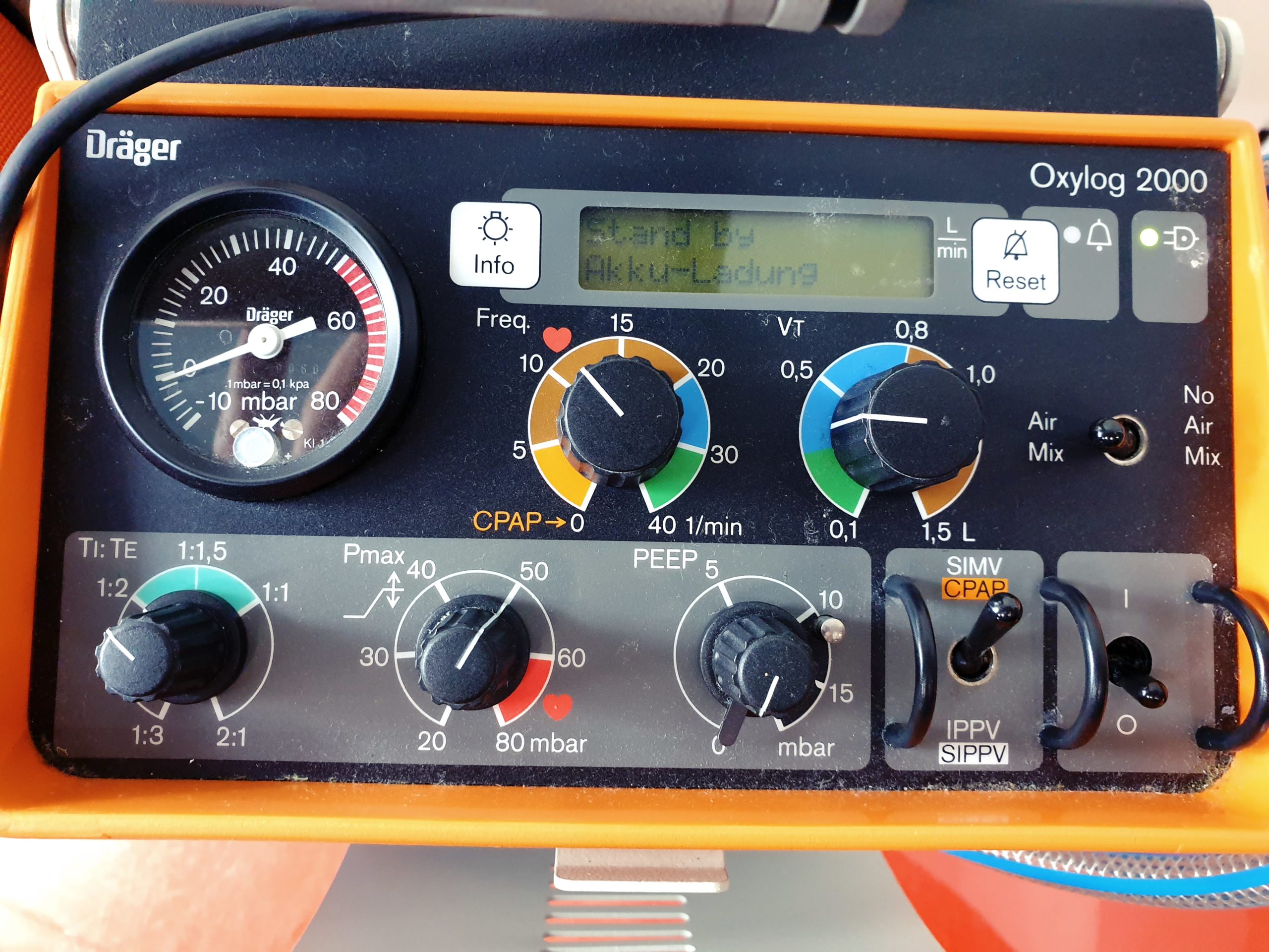Dräger Draeger Oxylog 2000 Oxylog2000 — image 1 of 6