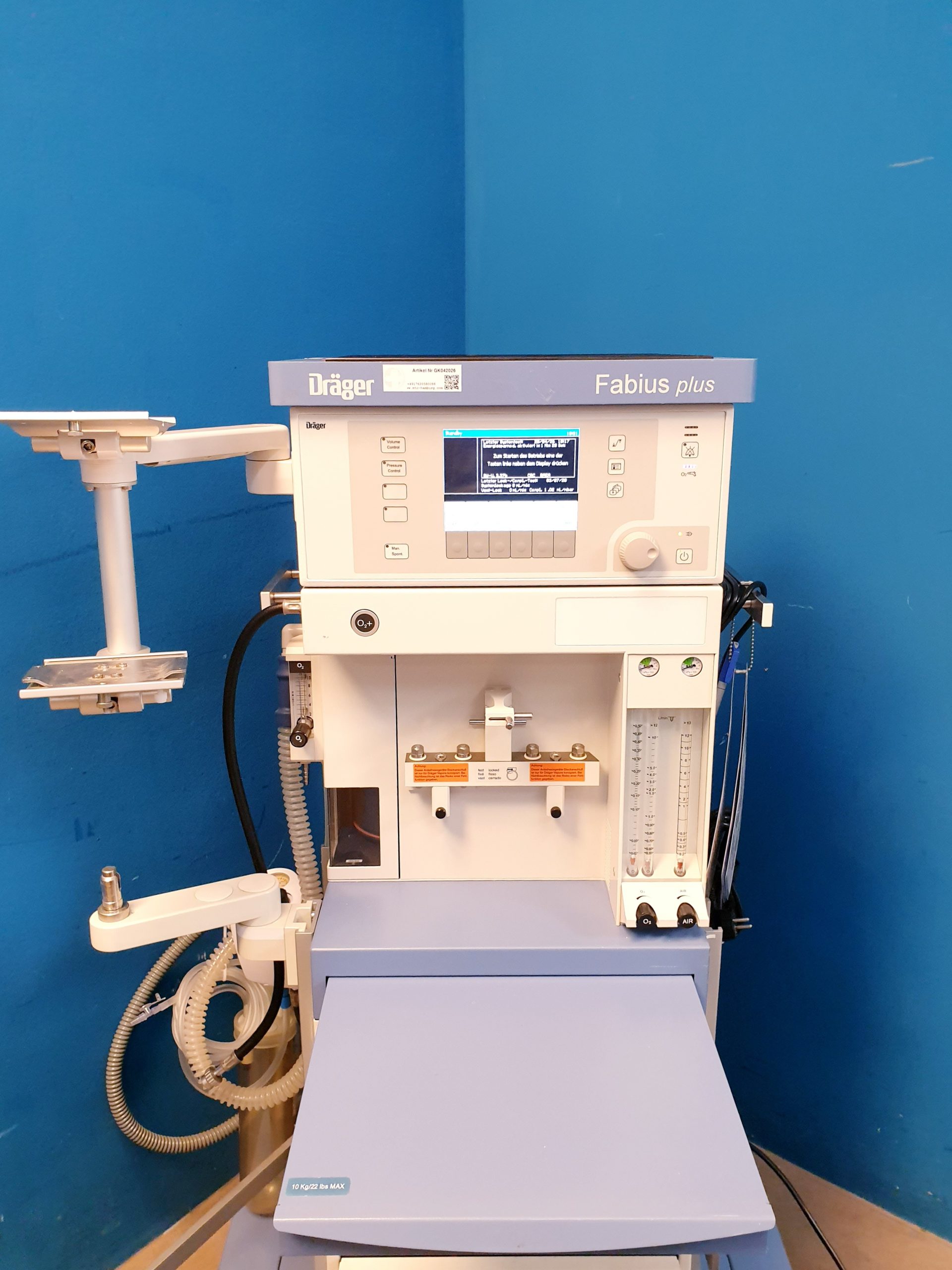 Draeger Dräger Fabius Plus Narkose Beatmungsgerät SW-V 3.37 — image 1 of 19