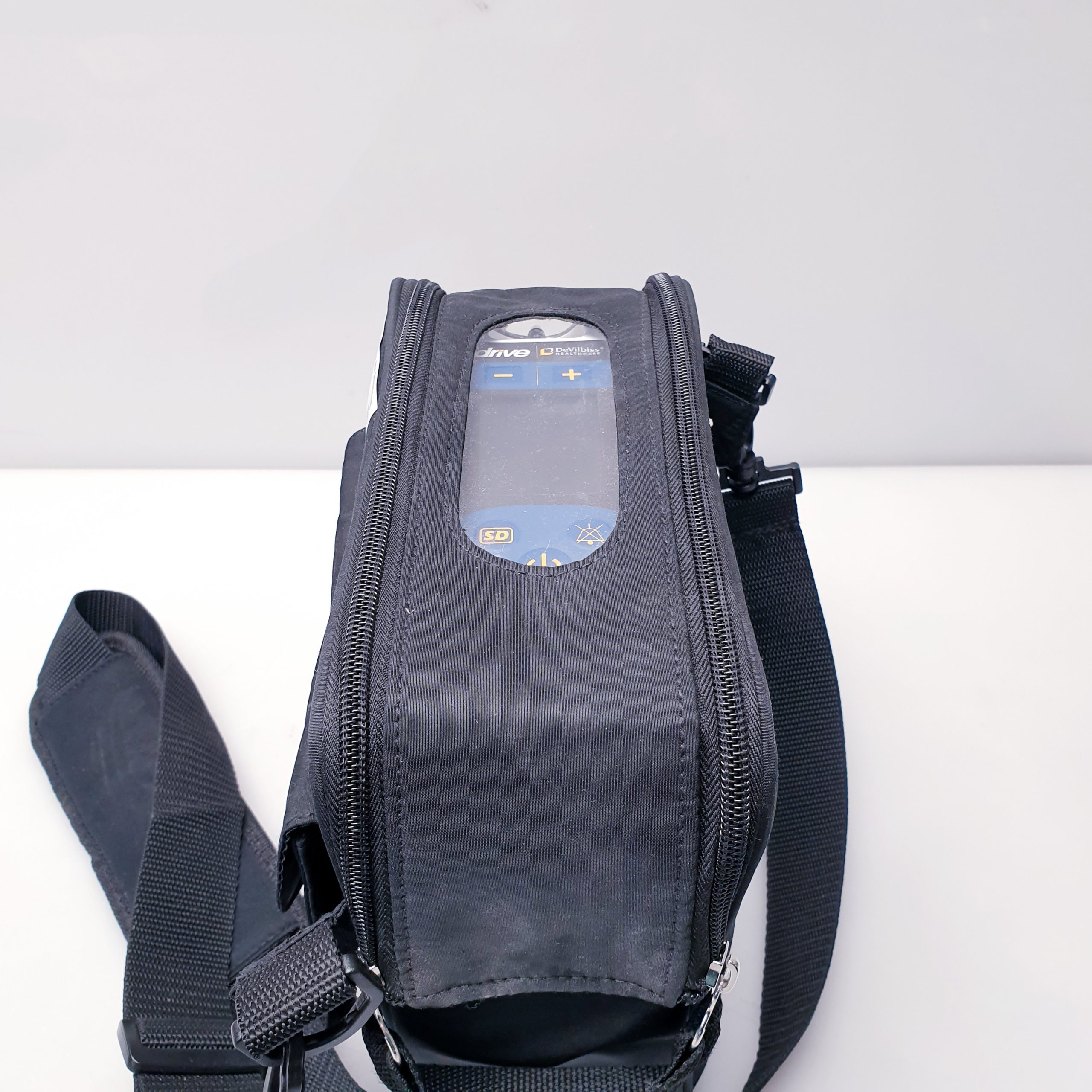 Drive iGo2 Portable Oxygen Concentrator 125K, RRC2040‑2 Sauerstoffkonzentrator – Ohne Netzteil thumbnail 3