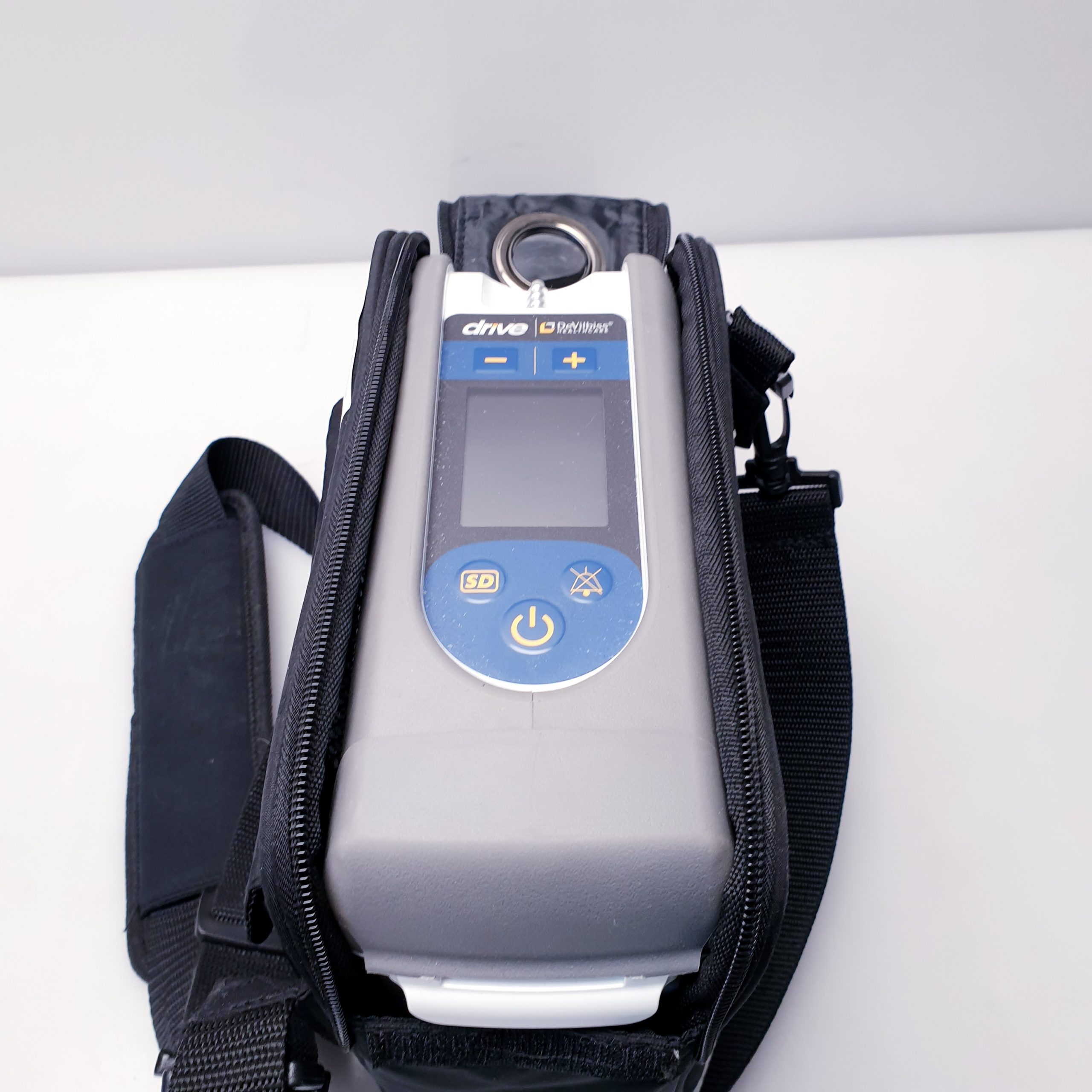 Drive iGo2 Portable Oxygen Concentrator 125K, RRC2040‑2 Sauerstoffkonzentrator – Ohne Netzteil thumbnail 4