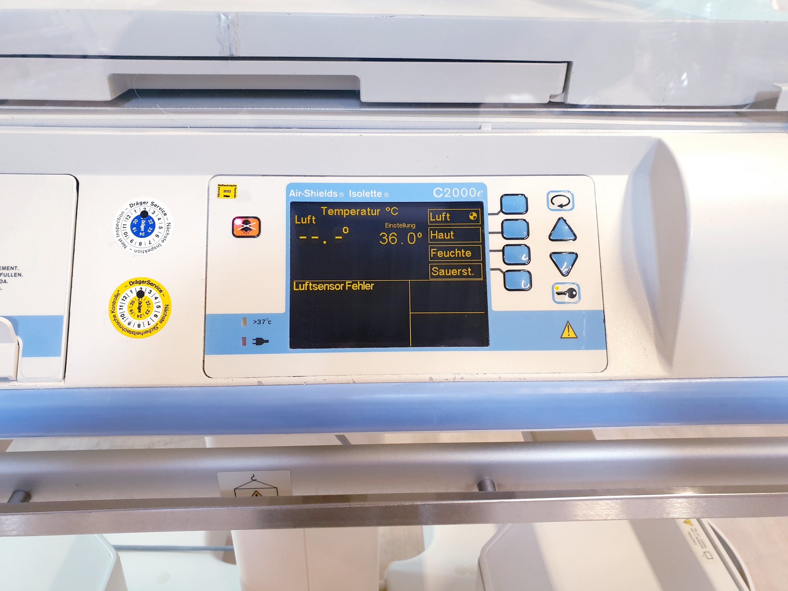 Dräger Isolette C2000e // C 2000 e Incubator / Inkubator Neonatal thumbnail 2