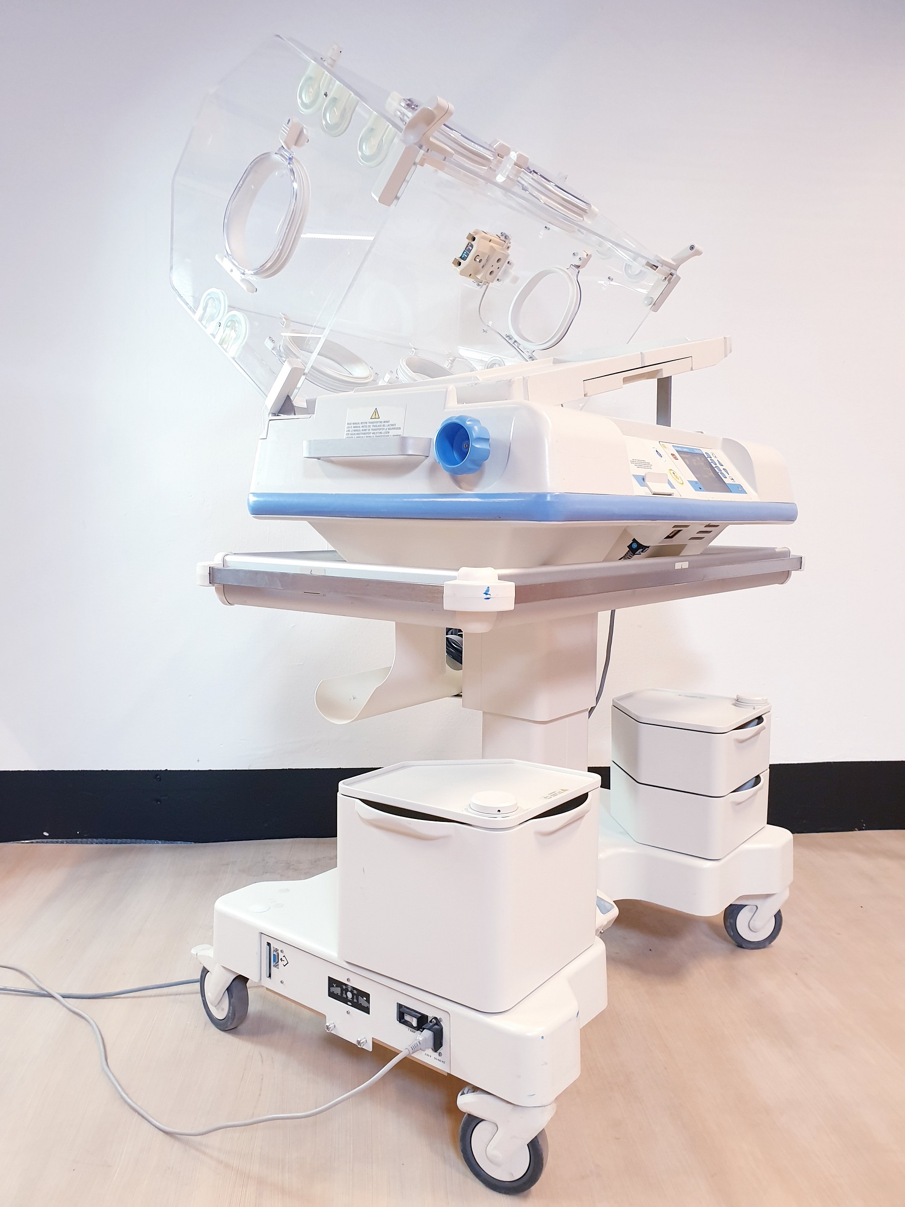 Dräger Isolette C2000e // C 2000 e Incubator / Inkubator Neonatal thumbnail 4