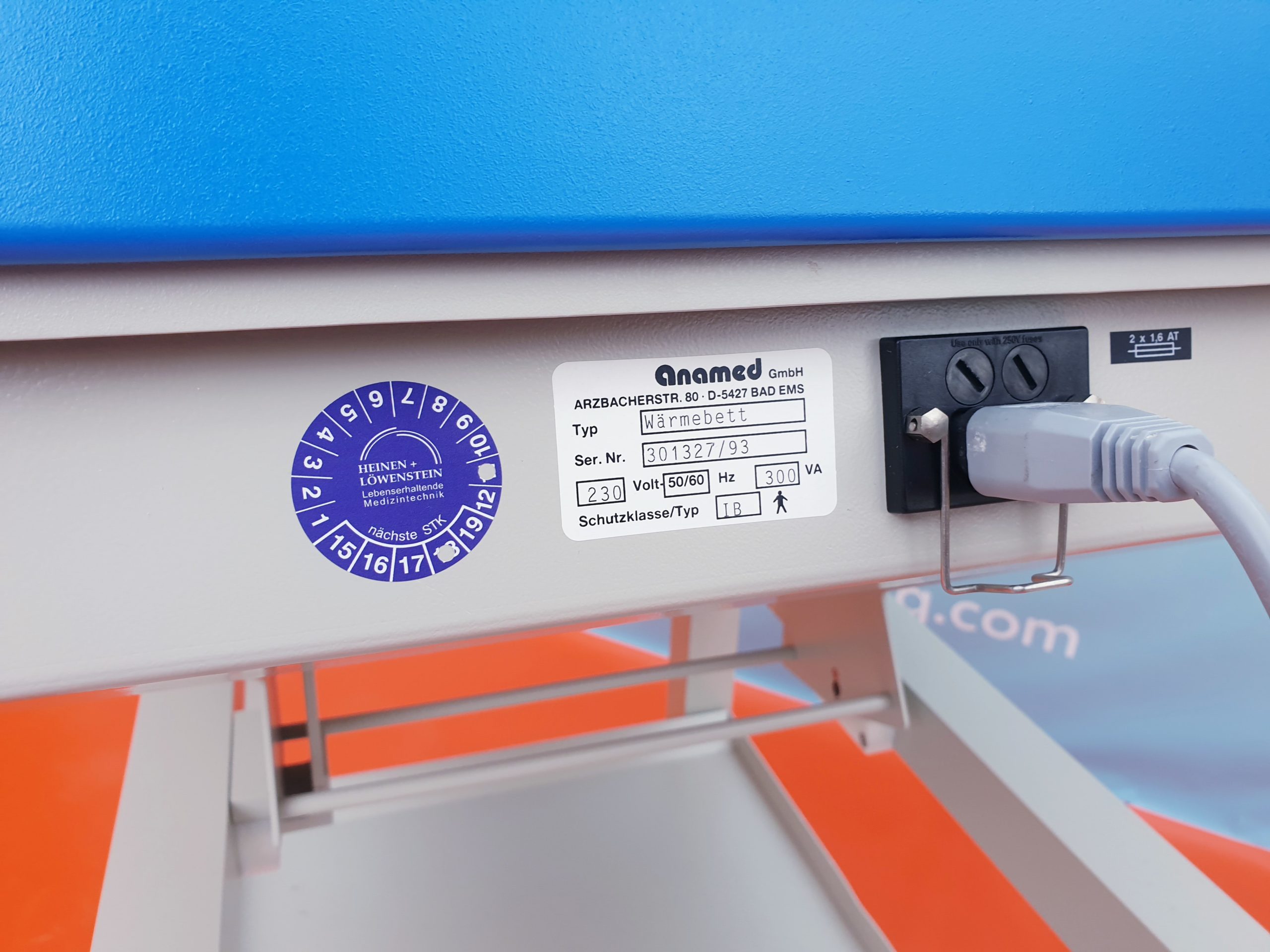 Heinen & Löwenstein Anamed Wärmebettchen // Wärmebett // Neigung elektrisch — image 1 of 2