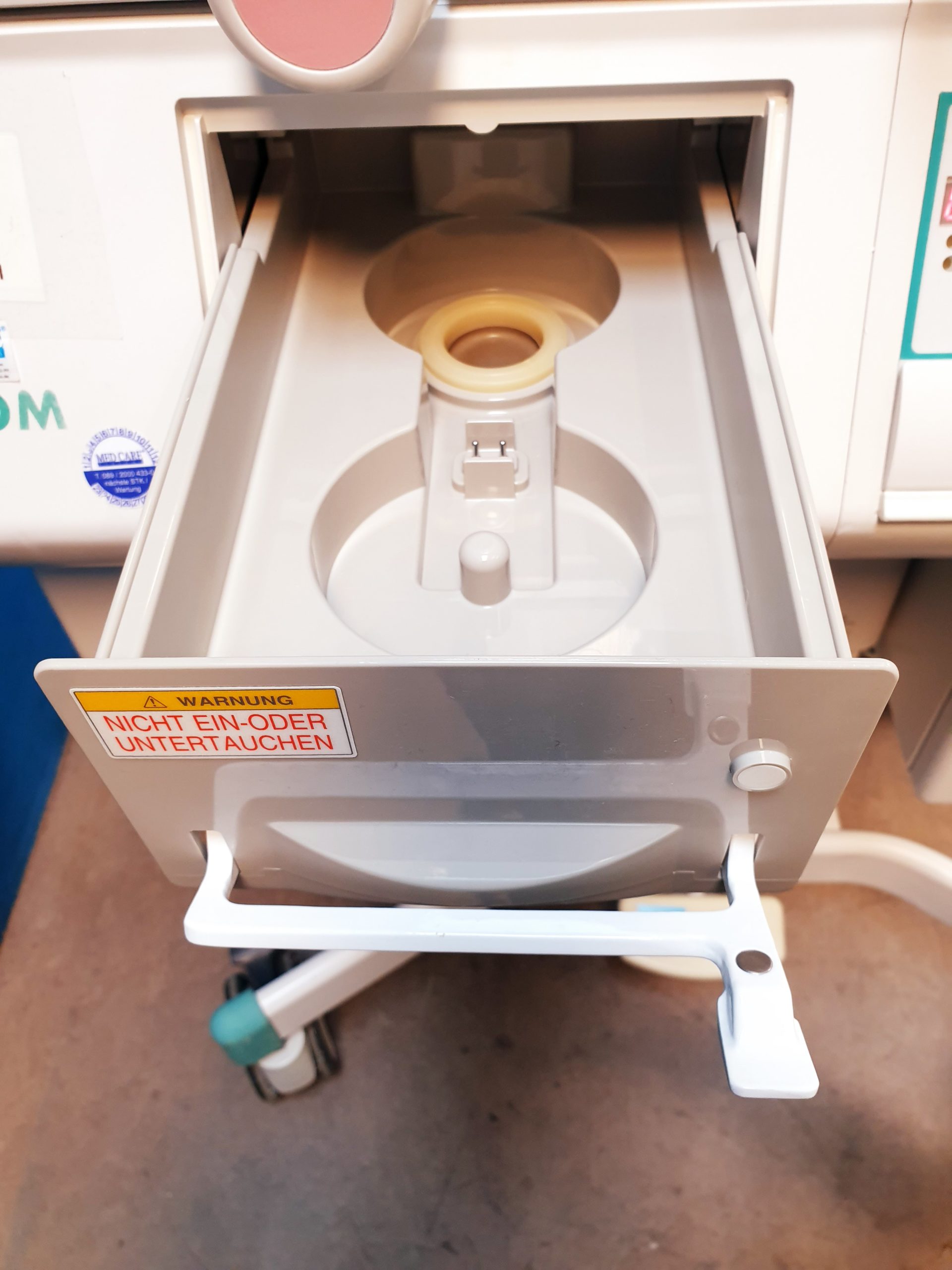 ATOM V-2100G1 Infant Incubator // Inkubator thumbnail 5