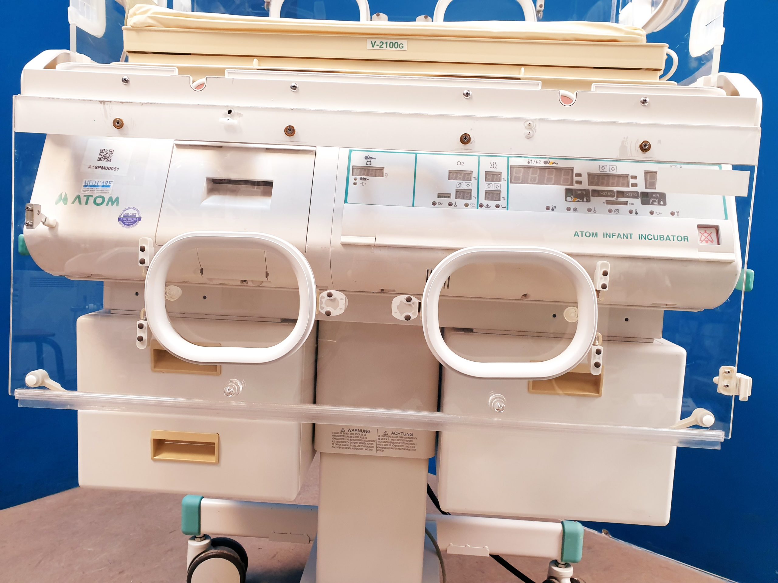 ATOM V-2100G1 Infant Incubator // Inkubator thumbnail 8