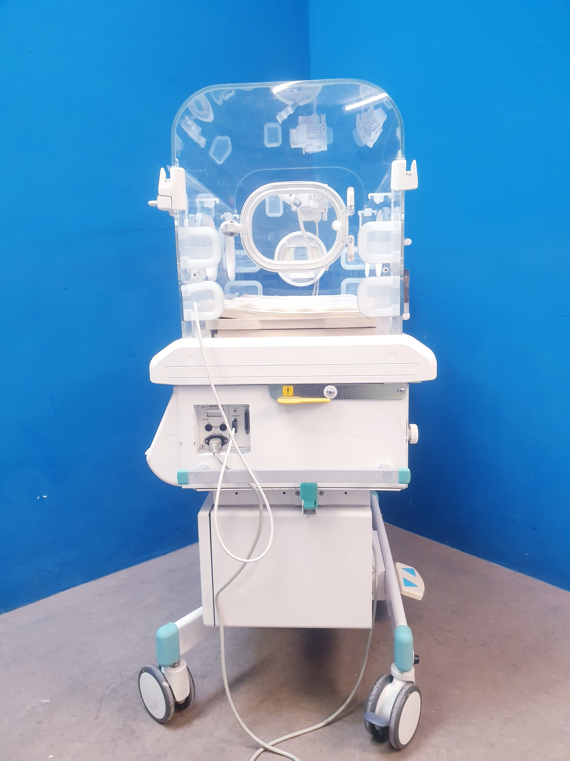 ATOM V-2100 Infant Incubator Inkubator thumbnail 5