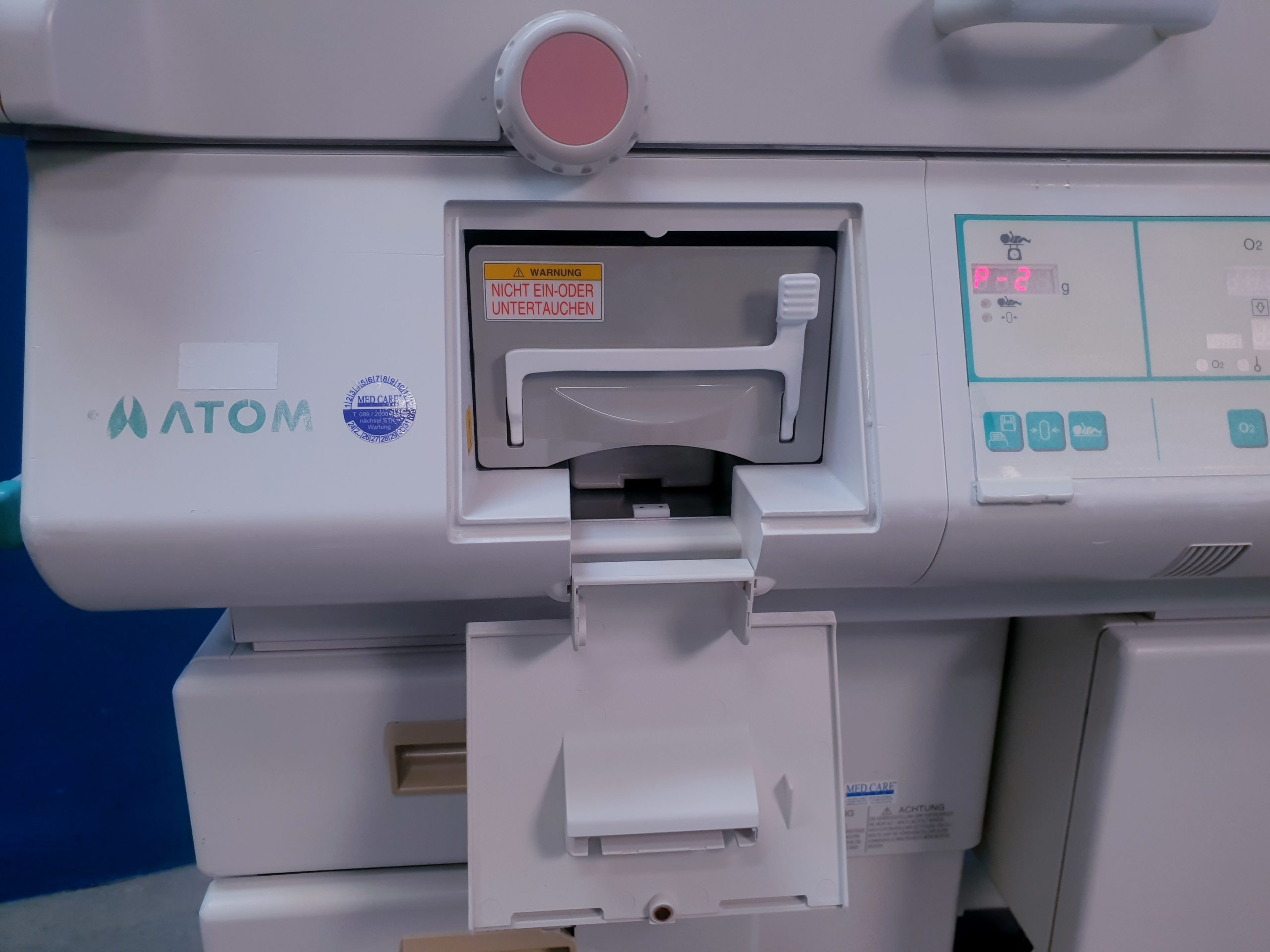 ATOM V-2100 Infant Incubator Inkubator thumbnail 14