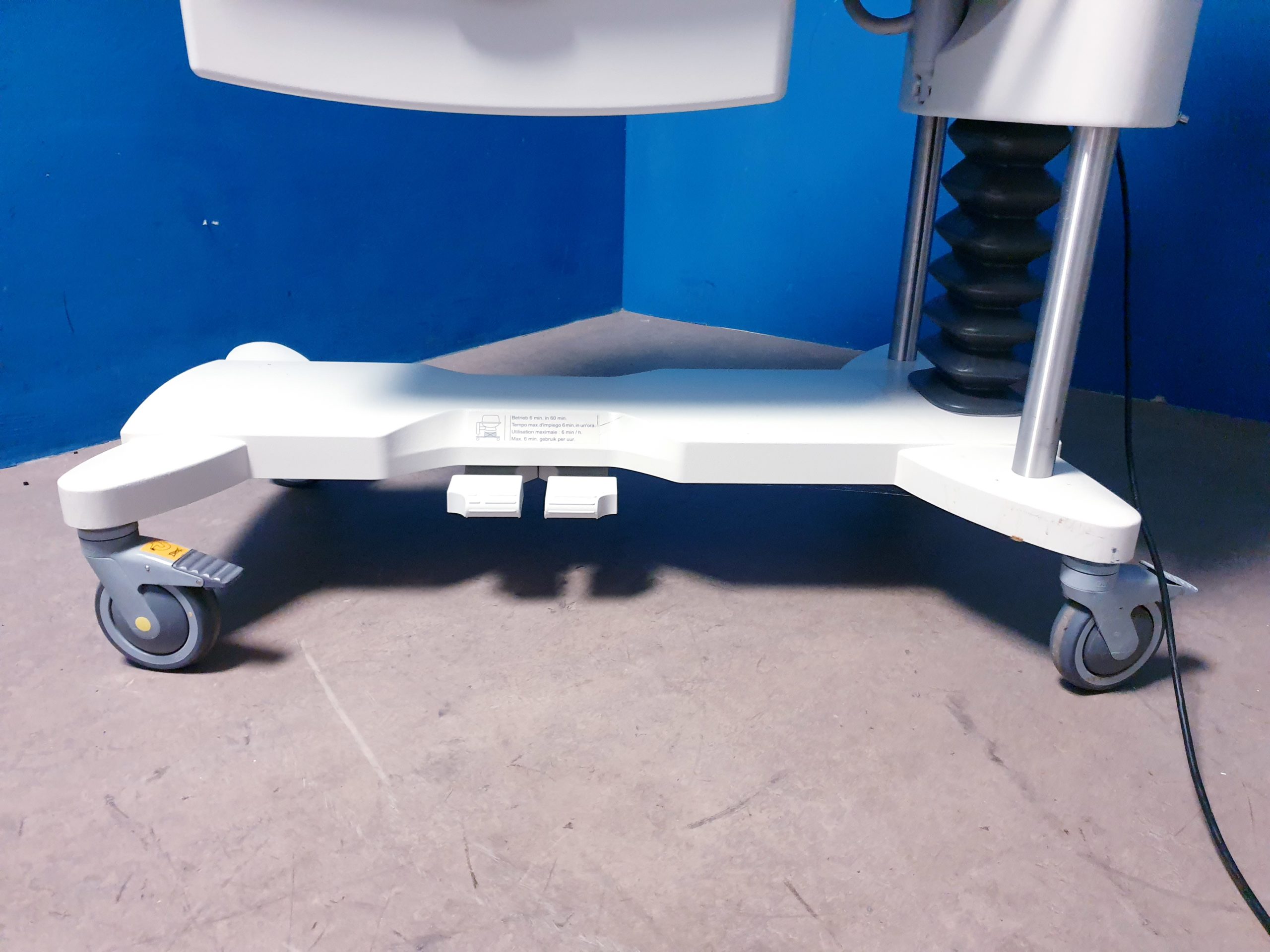 Dräger Caleo Incubator, Inkubator, Säuglingsinkubator thumbnail 5