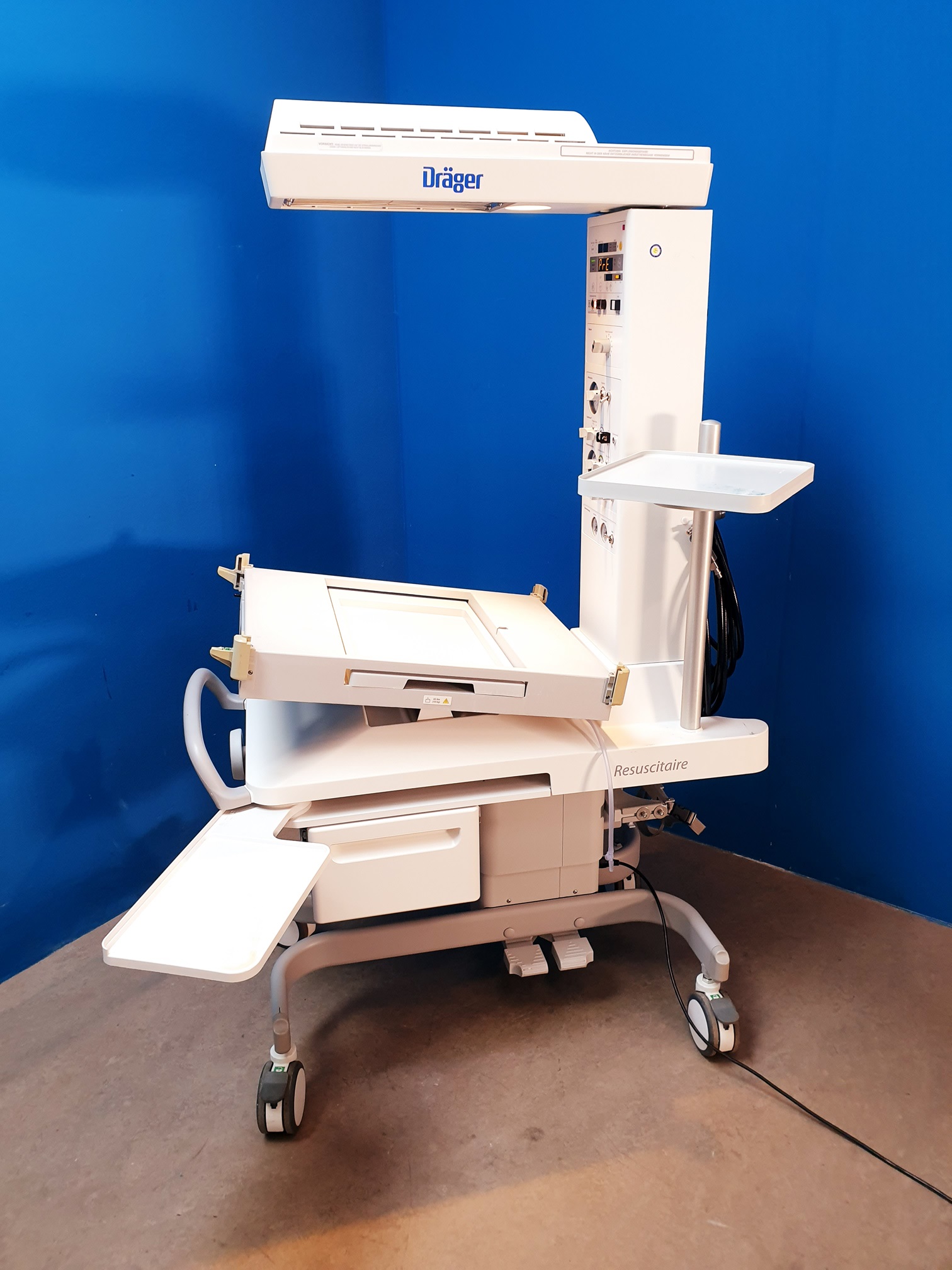 Draeger – Dräger – RWVHA-2C Resuscitaire 2018 Infant Incubator — image 1 of 7