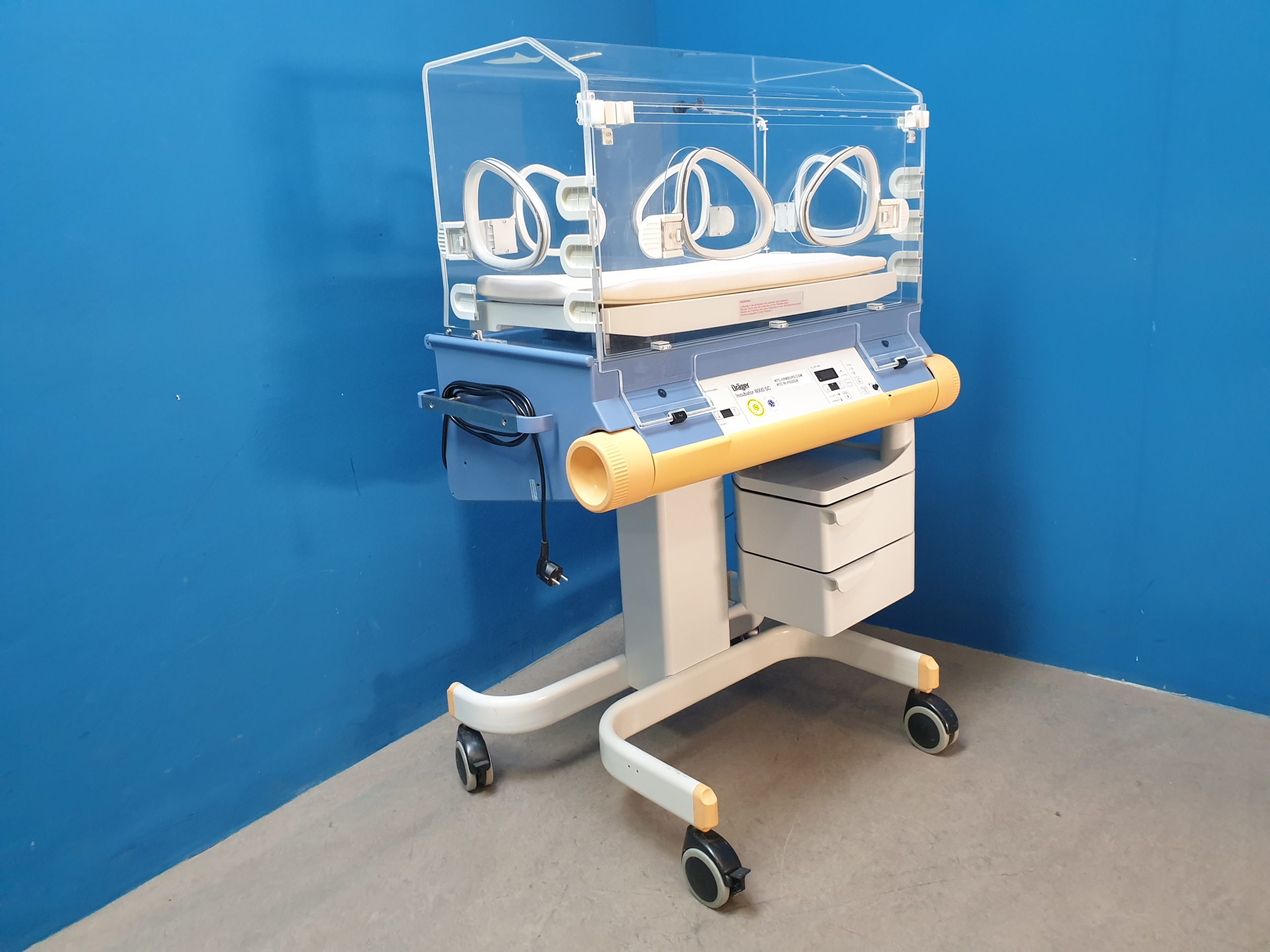DRÄGER Drager 8000SC 8000 SC Incubator Inkubator — image 1 of 10